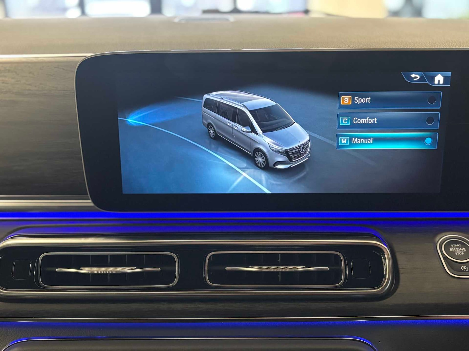 Used Mercedes-Benz V-Class 2024 for sale - 76624480: Photo 15