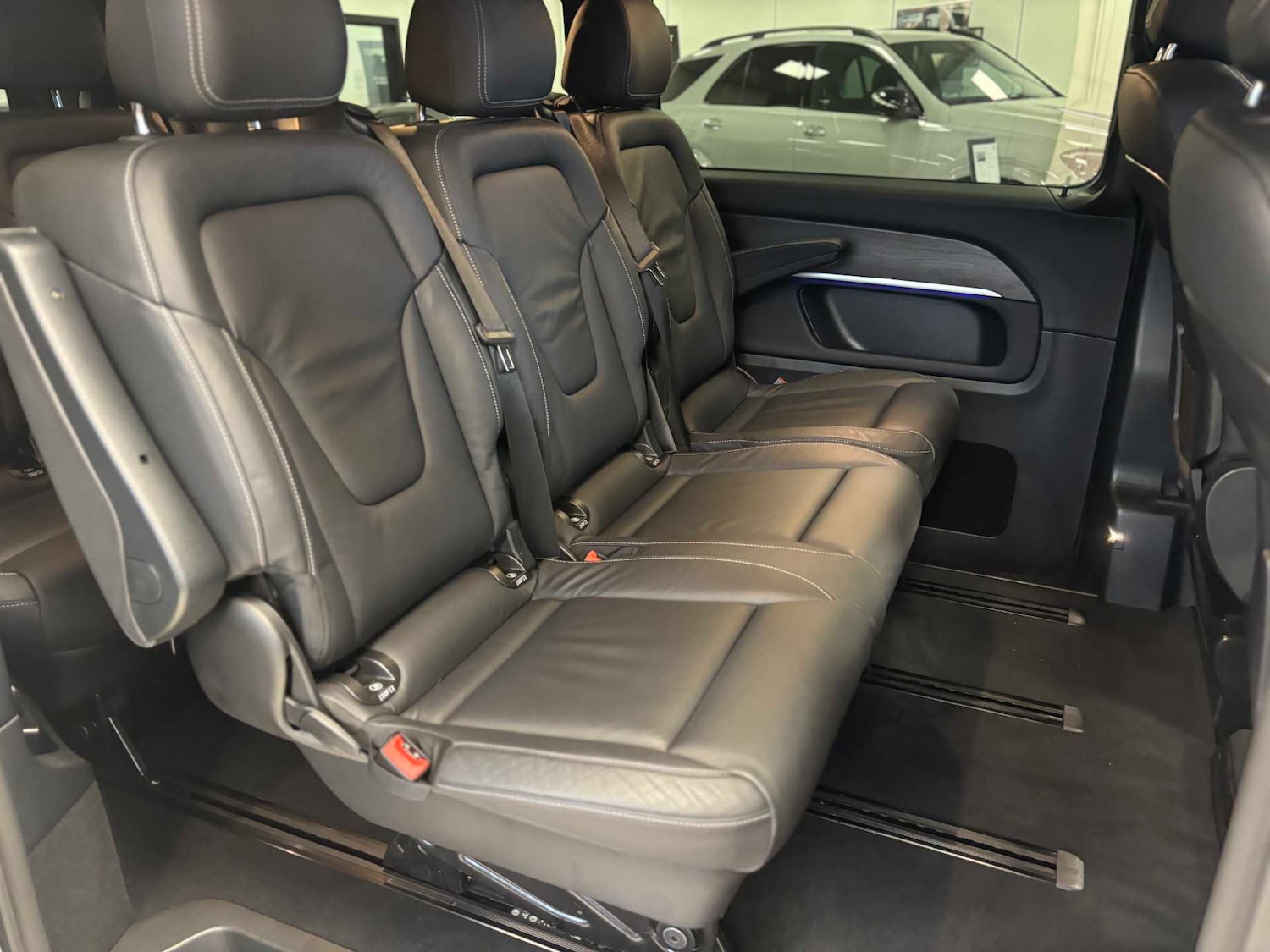 Used Mercedes-Benz V-Class 2024 for sale - 76624480: Photo 30