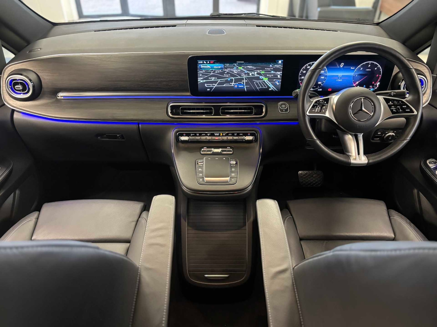 Used Mercedes-Benz V-Class 2024 for sale - 76624480: Photo 31