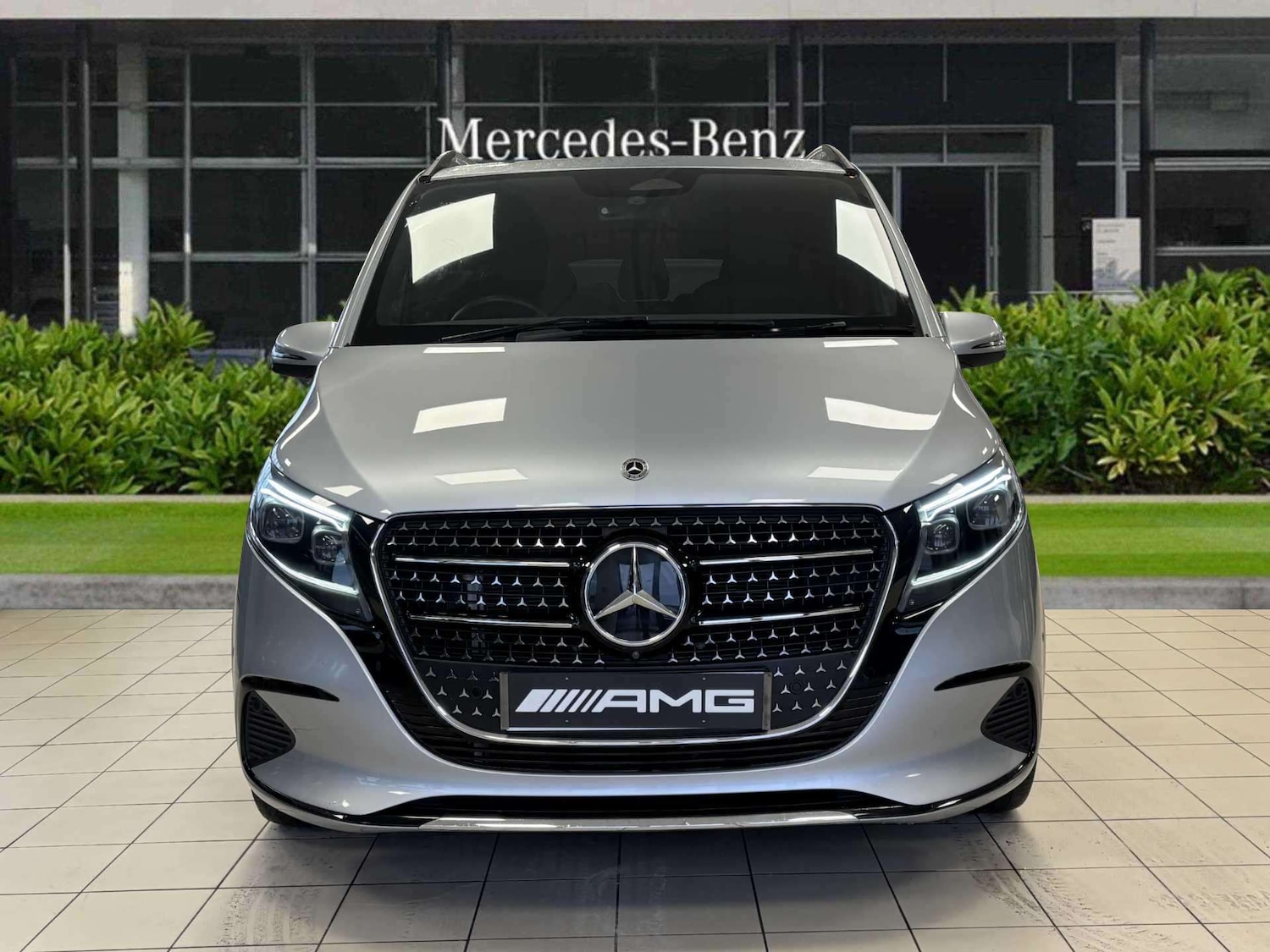 Used Mercedes-Benz V-Class 2024 for sale - 76624480: Photo 4