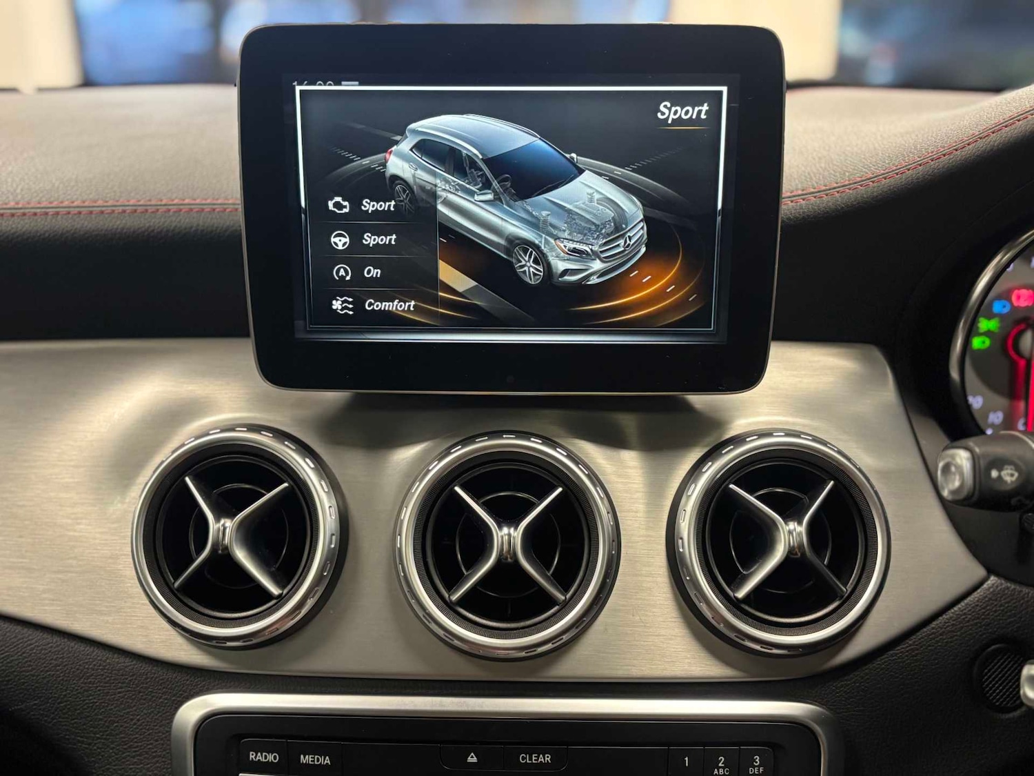 Used Mercedes-Benz GLA for sale - 76587750: Photo 10