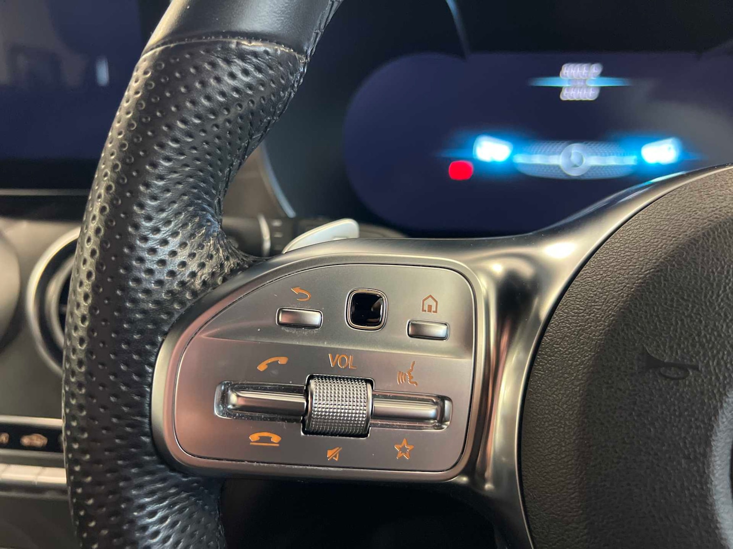 Used Mercedes-Benz GLC 2021 for sale - 76460144: Photo 17