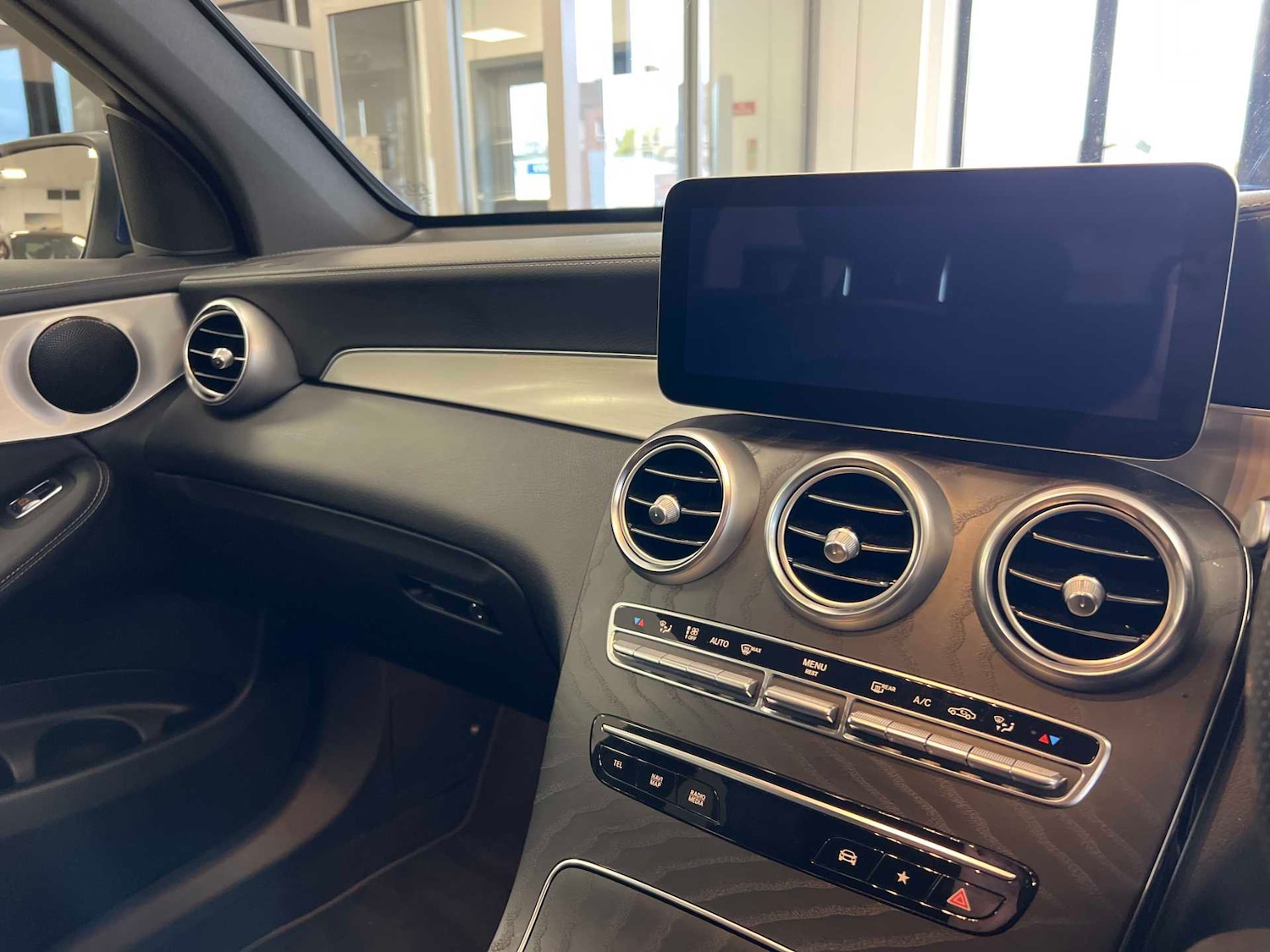 Used Mercedes-Benz GLC 2021 for sale - 76460144: Photo 21