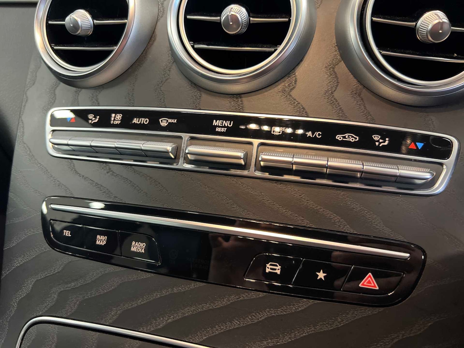 Used Mercedes-Benz GLC 2021 for sale - 76460144: Photo 22