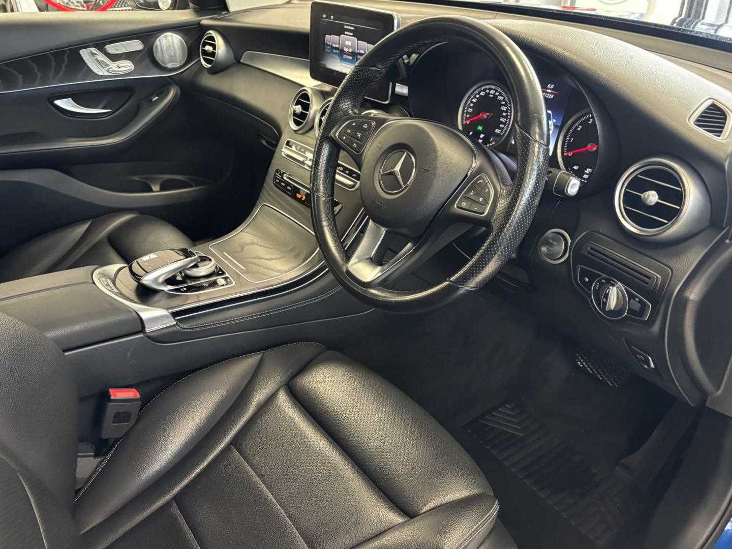 Used Mercedes-Benz GLC 2018 for sale - 76034891: Photo 8