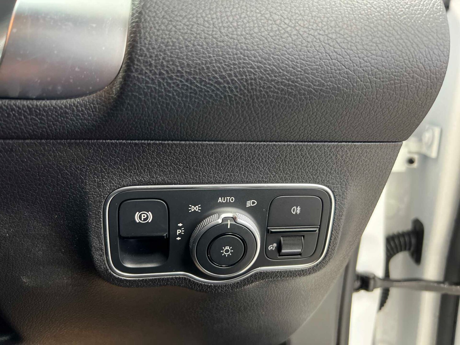 Used Mercedes-Benz GLB for sale - 77928651: Photo 28