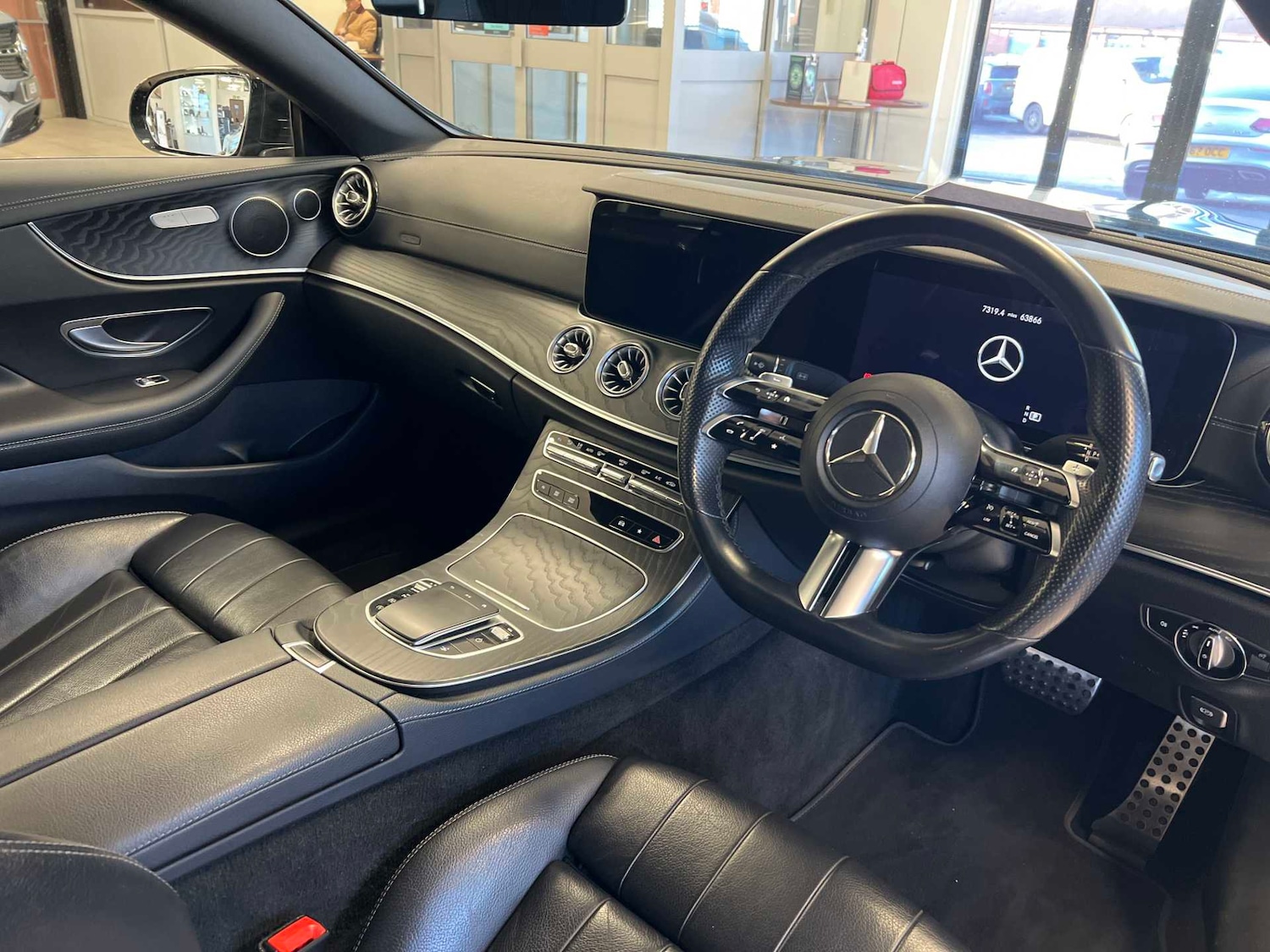 Used Mercedes-Benz E Class for sale - 76967963: Photo 14