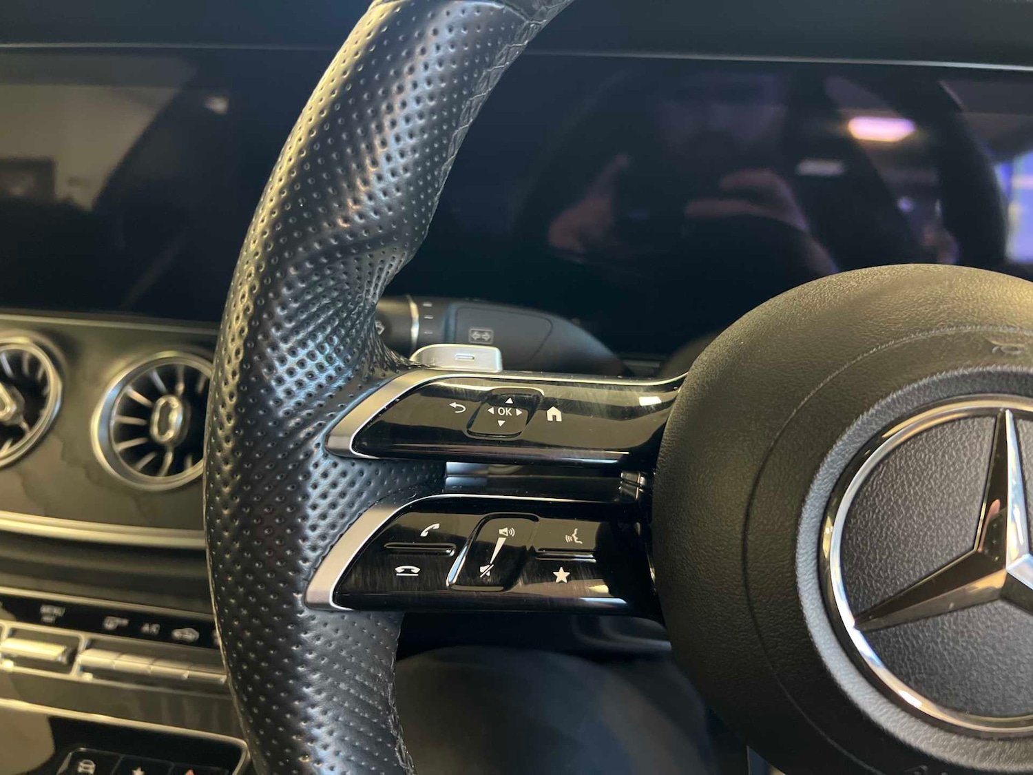 Used Mercedes-Benz E Class for sale - 76967963: Photo 16