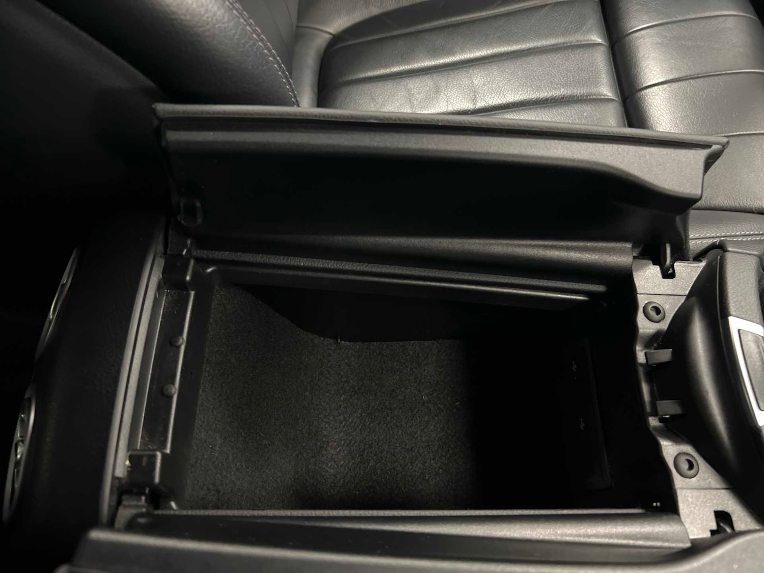 Used Mercedes-Benz E Class for sale - 76967963: Photo 28