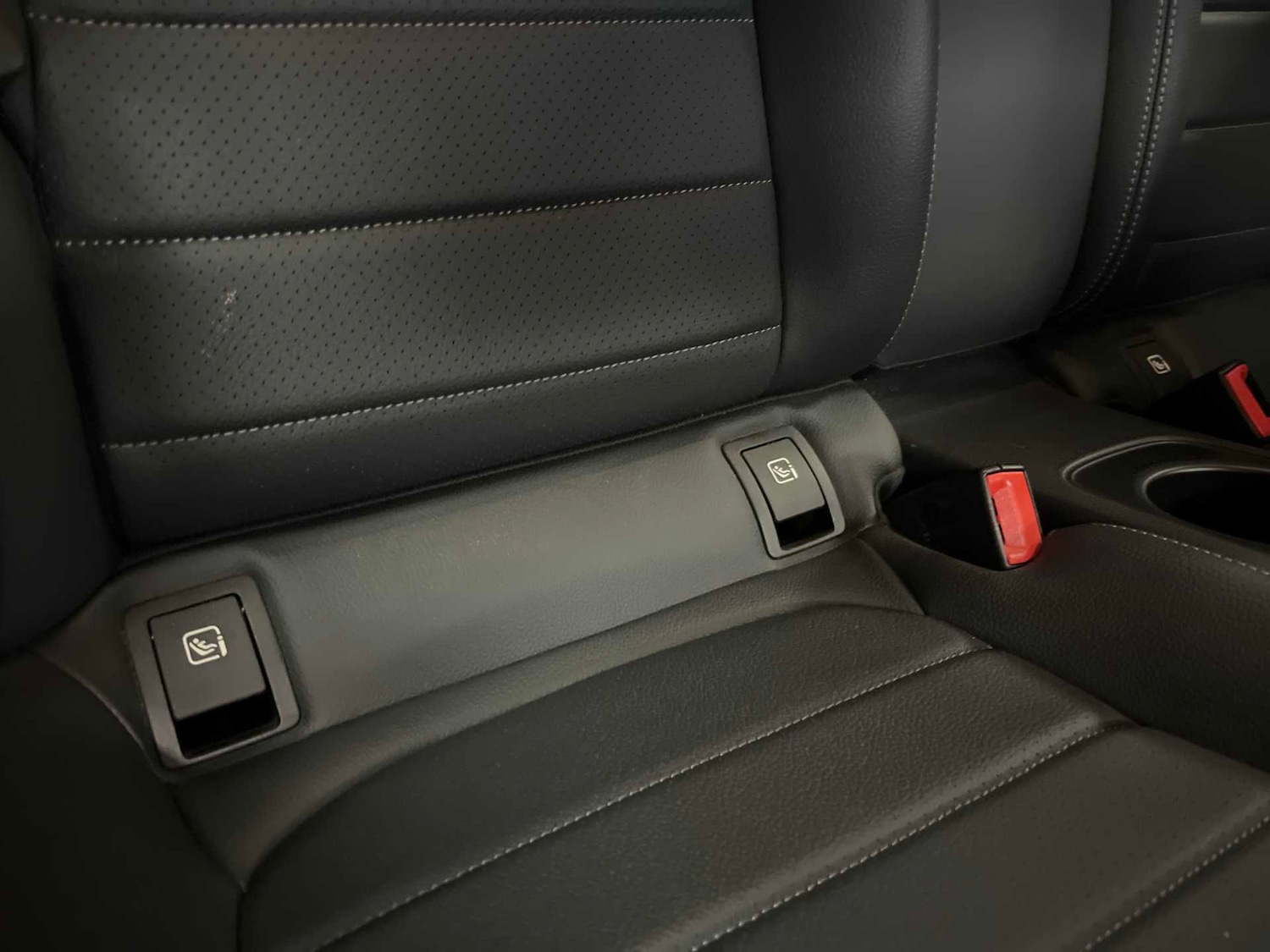 Used Mercedes-Benz C Class 2018 for sale - 76553266: Photo 31