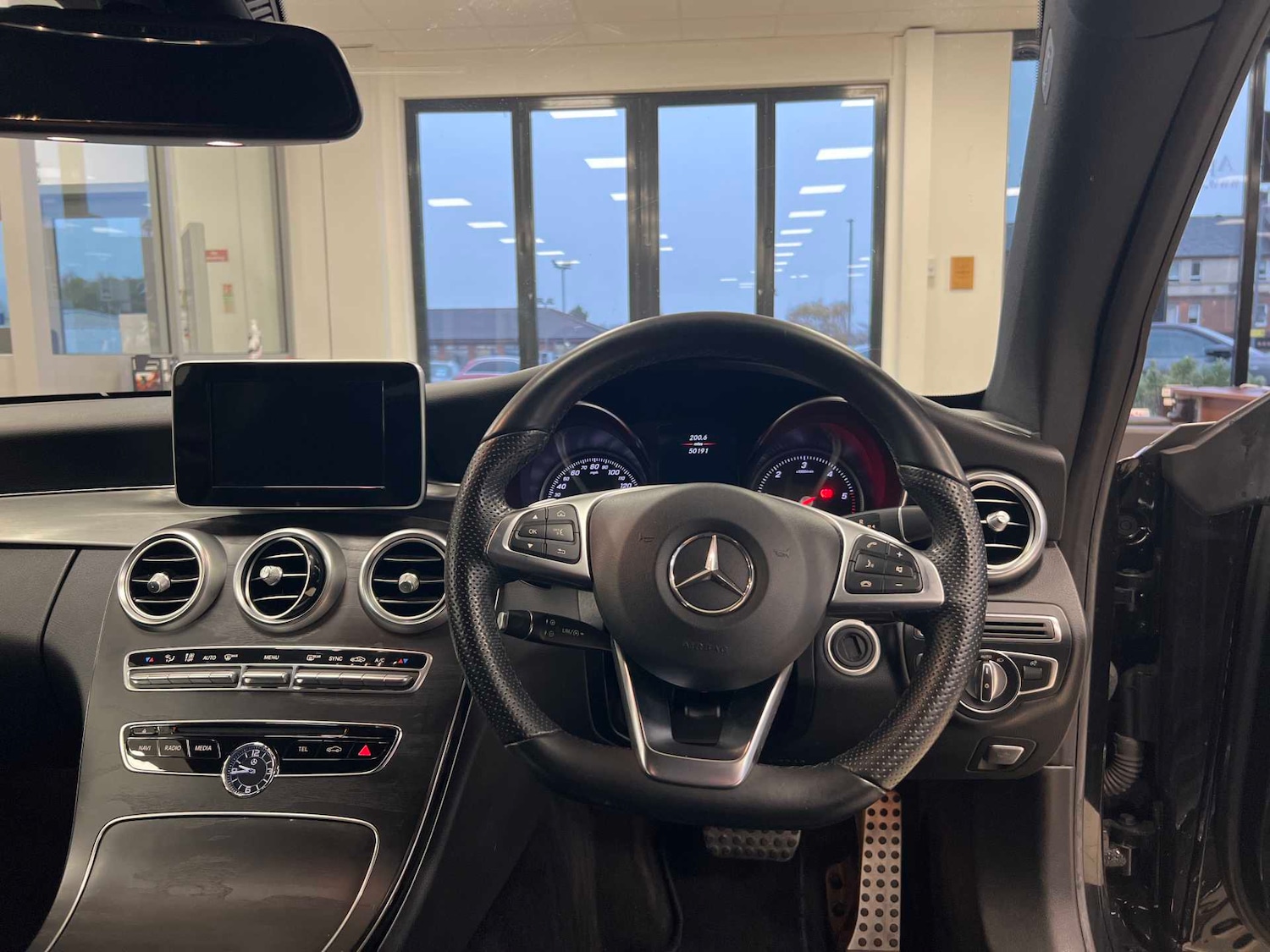 Used Mercedes-Benz C Class 2018 for sale - 76553266: Photo 8