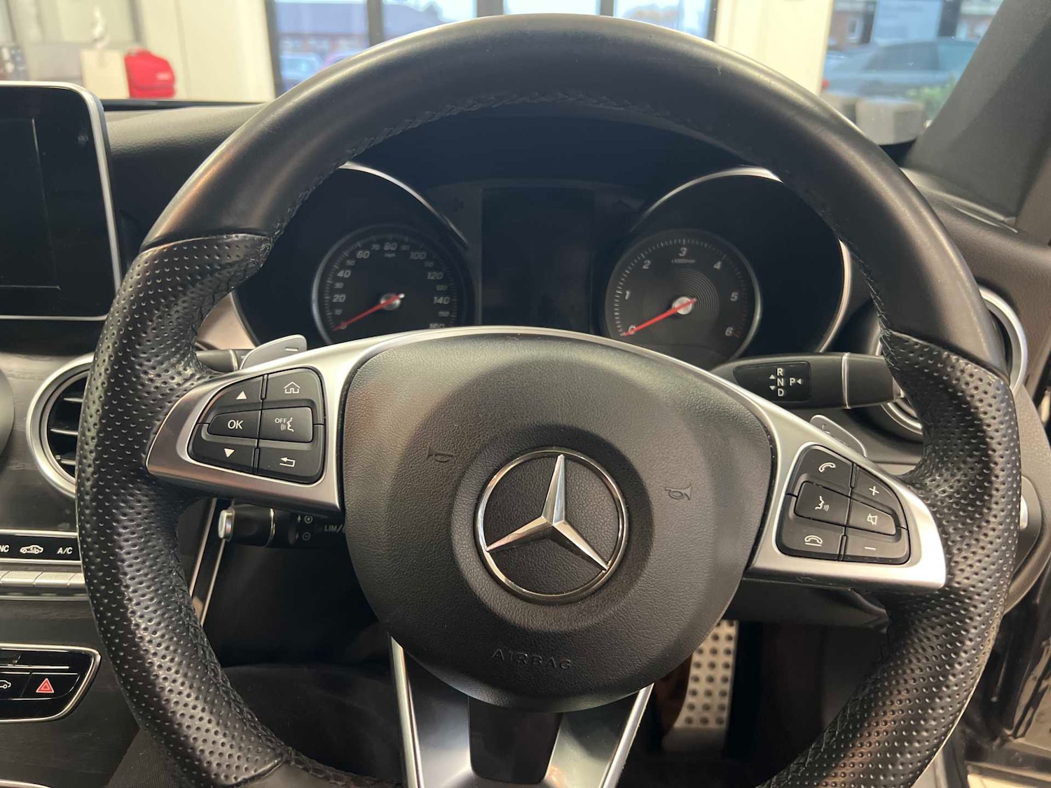 Used Mercedes-Benz C Class 2018 for sale - 76553266: Photo 9