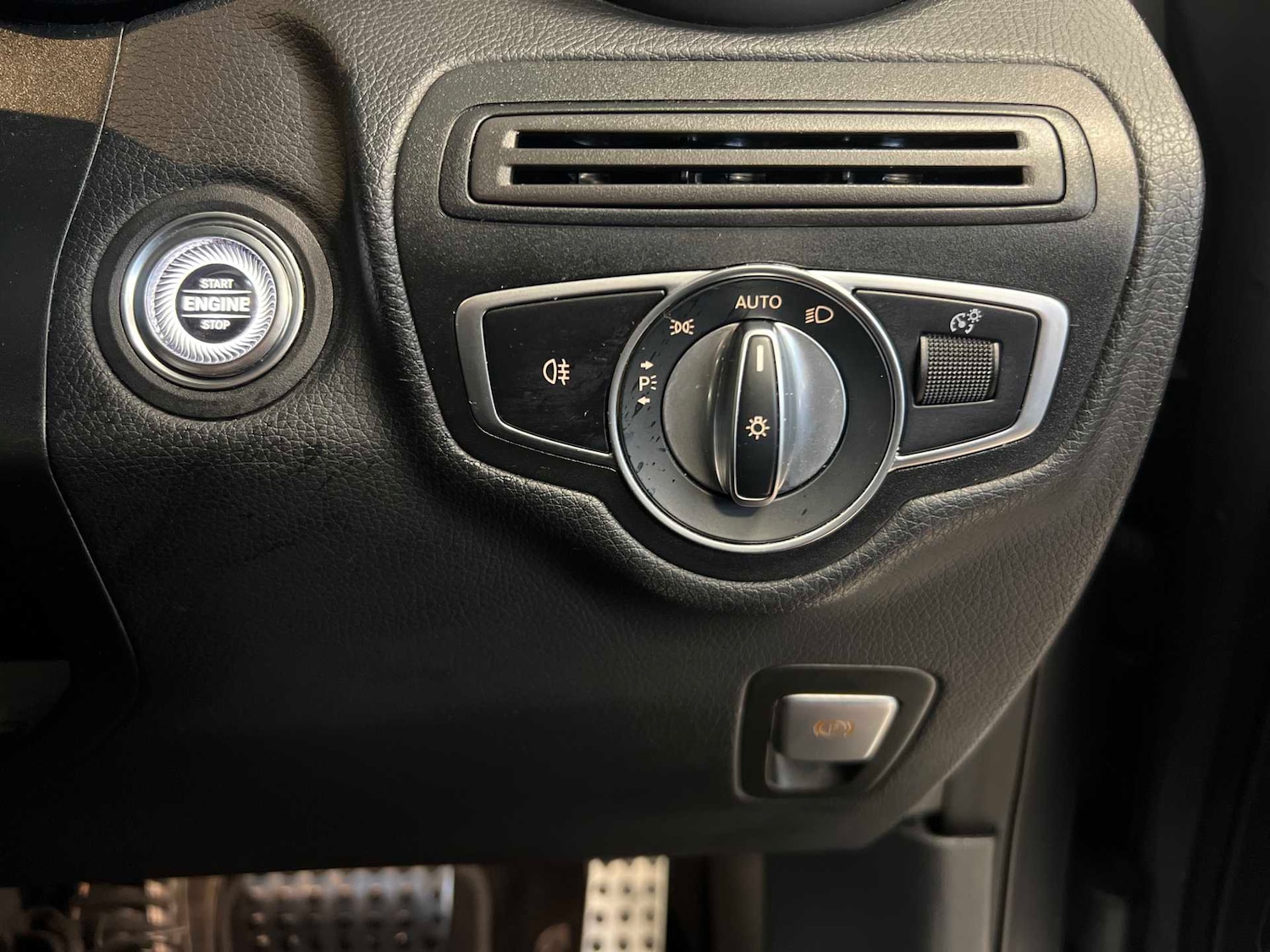 Used Mercedes-Benz GLC 2021 for sale - 77390012: Photo 22