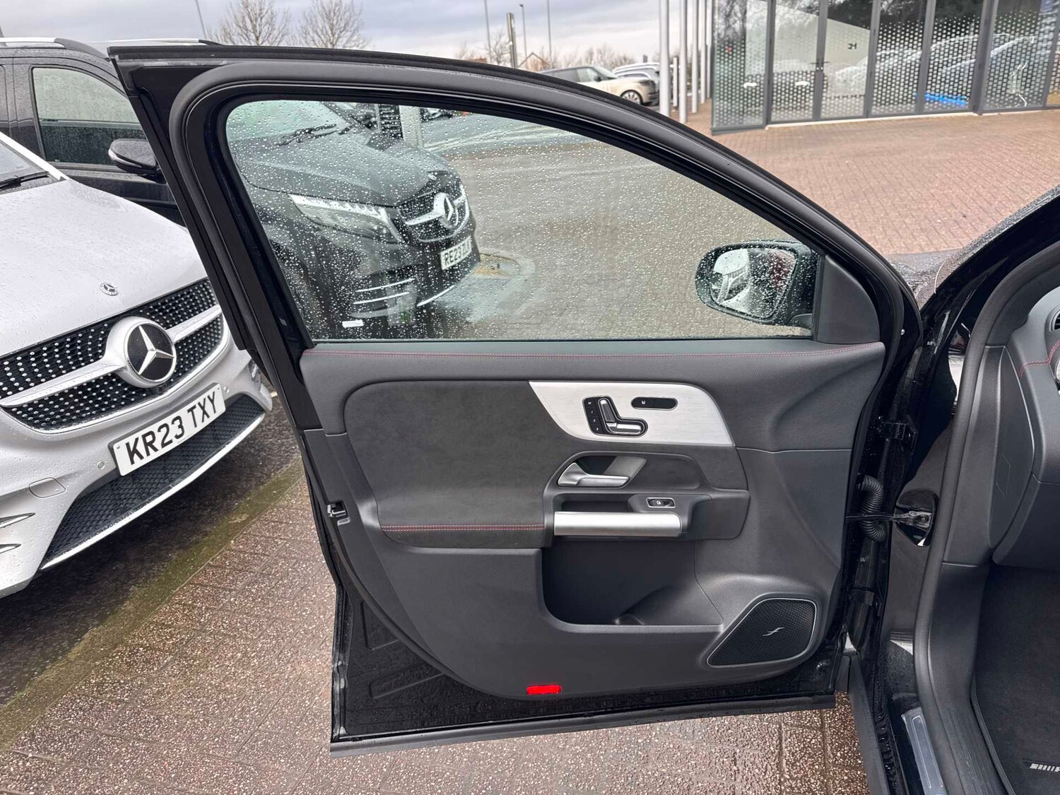 Used Mercedes-Benz EQA 2024 for sale - 77810842: Photo 17