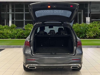 Used Mercedes-Benz GLC 2020 for sale - 77257383: Photo