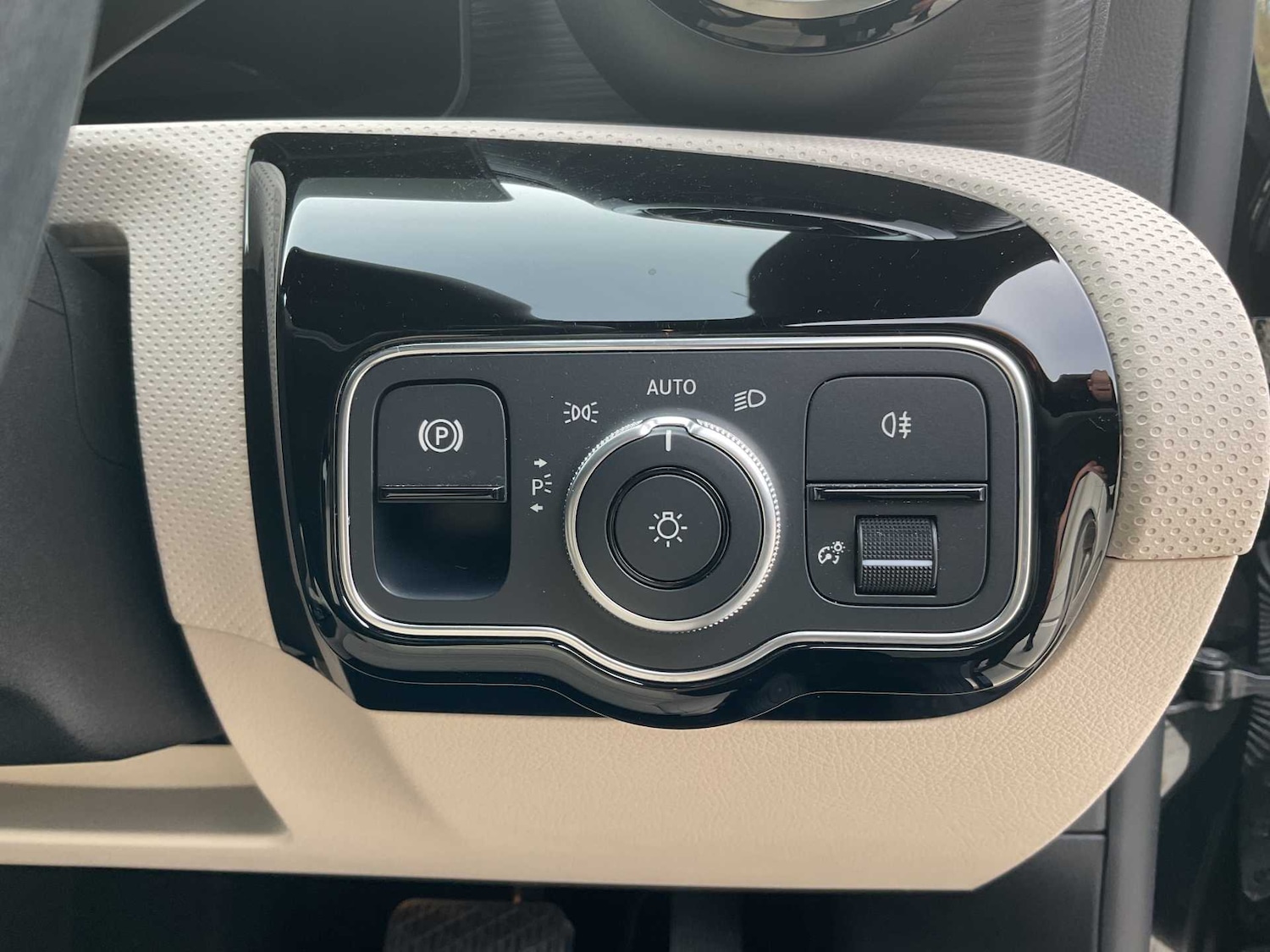 Used Mercedes-Benz CLA 2023 for sale - 77772385: Photo 28