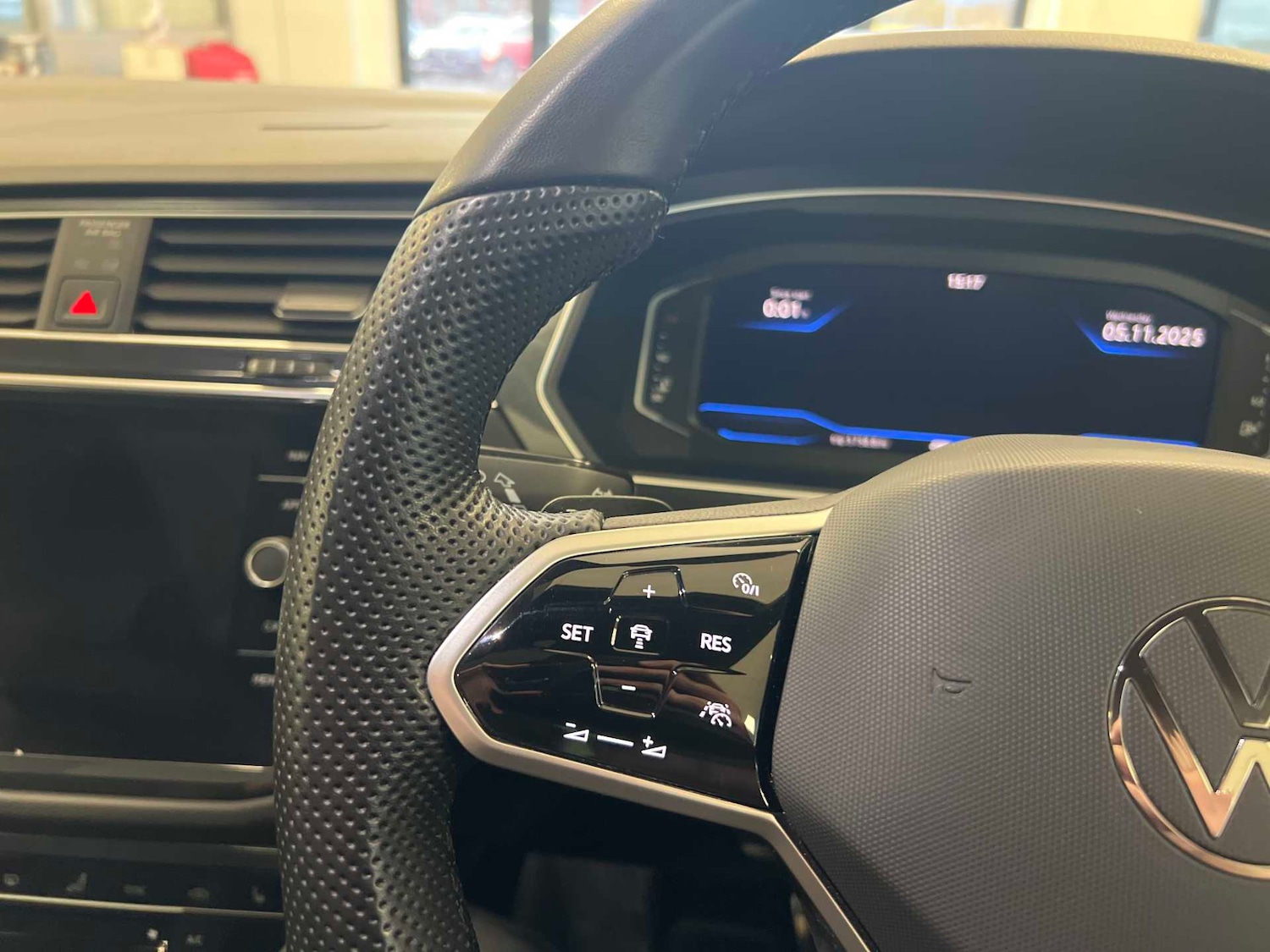 Used Volkswagen Tiguan 2023 for sale - 76501873: Photo 17