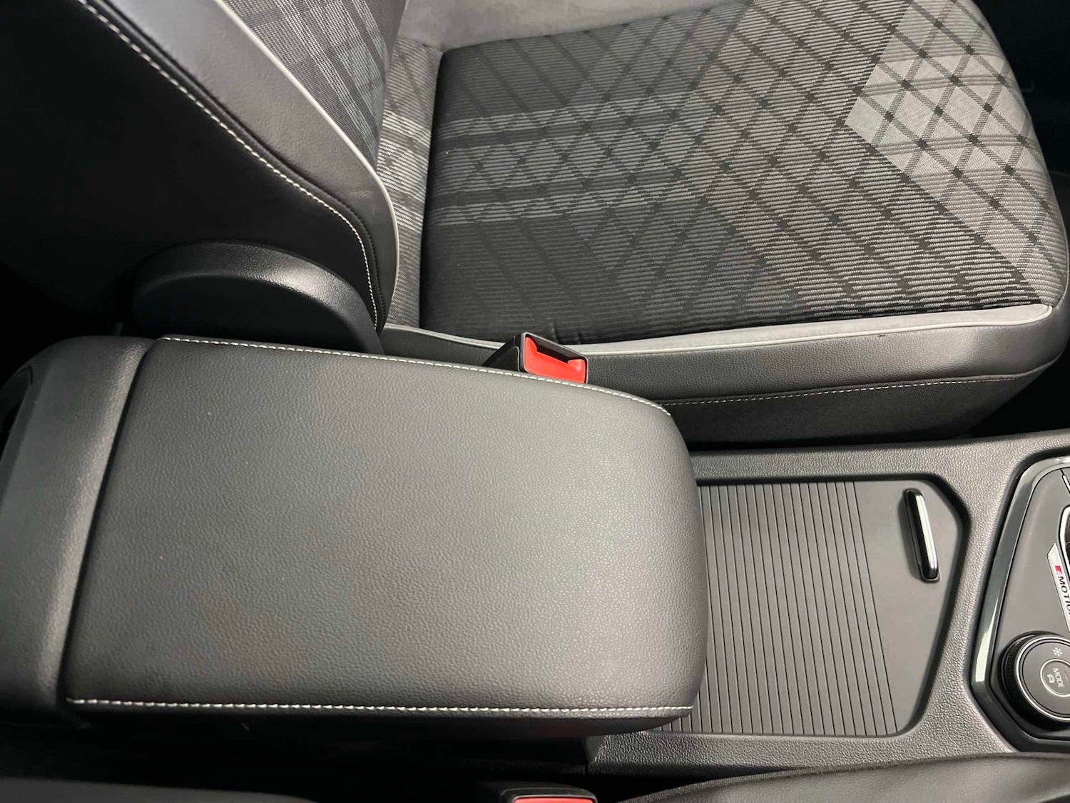 Used Volkswagen Tiguan 2023 for sale - 76501873: Photo 30