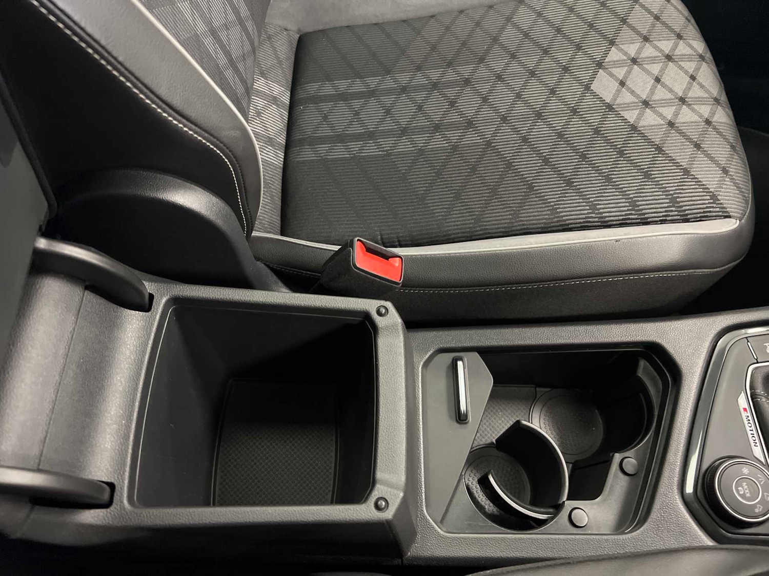 Used Volkswagen Tiguan 2023 for sale - 76501873: Photo 31