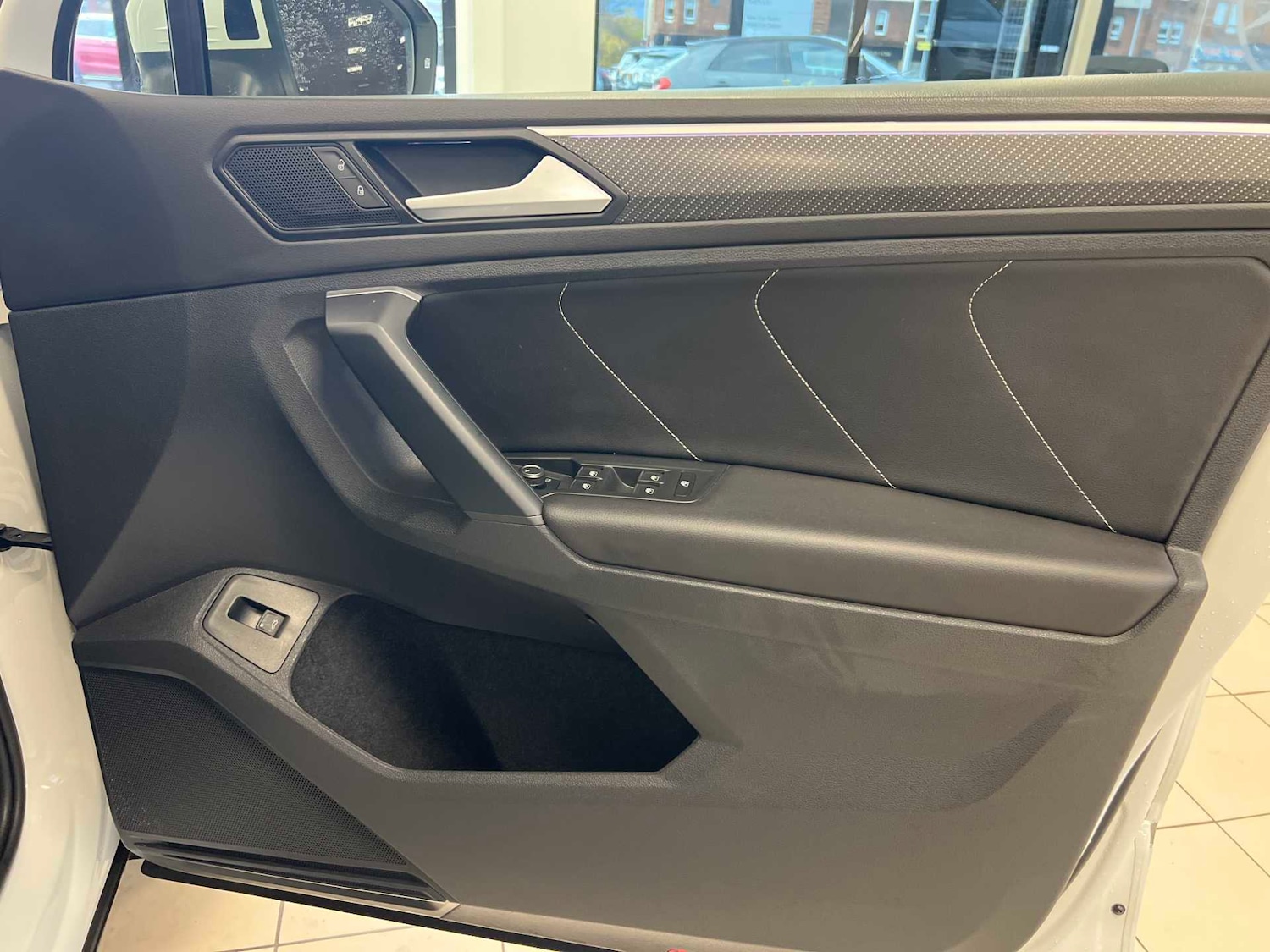 Used Volkswagen Tiguan 2023 for sale - 76501873: Photo 32