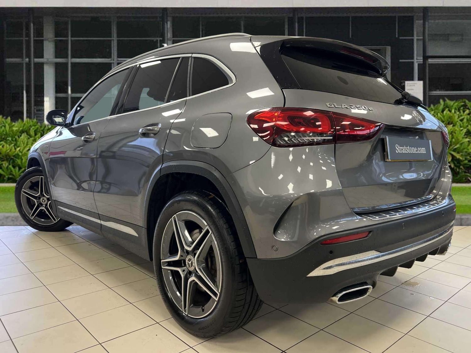 Used Mercedes-Benz GLA 2020 for sale - 76310883: Photo 2