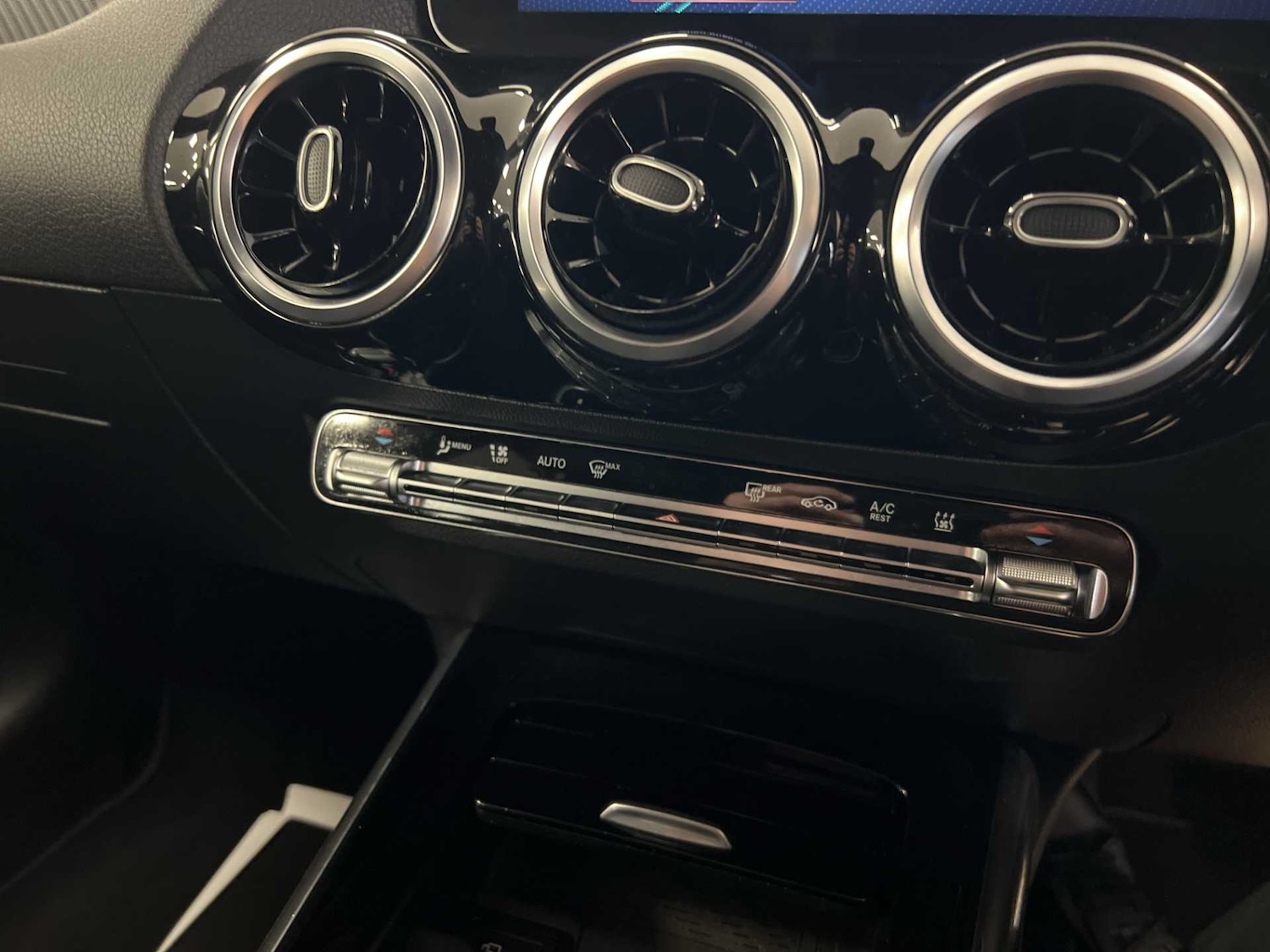 Used Mercedes-Benz GLA 2020 for sale - 76310883: Photo 28