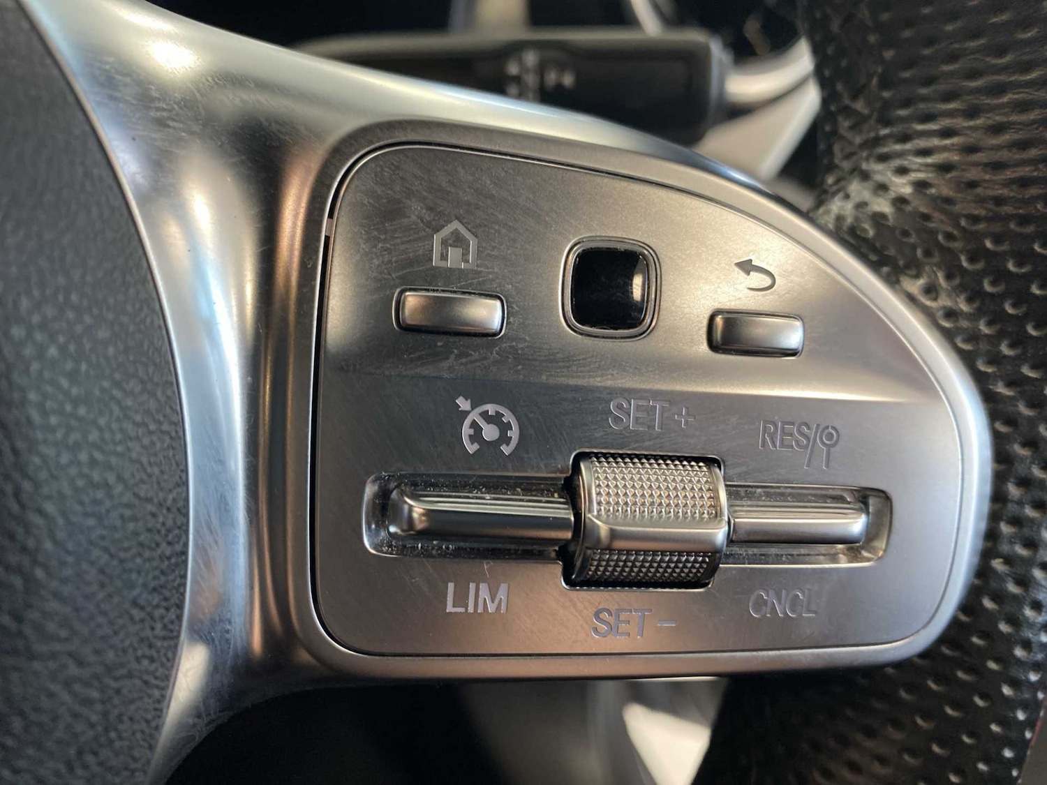 Vehicle 33