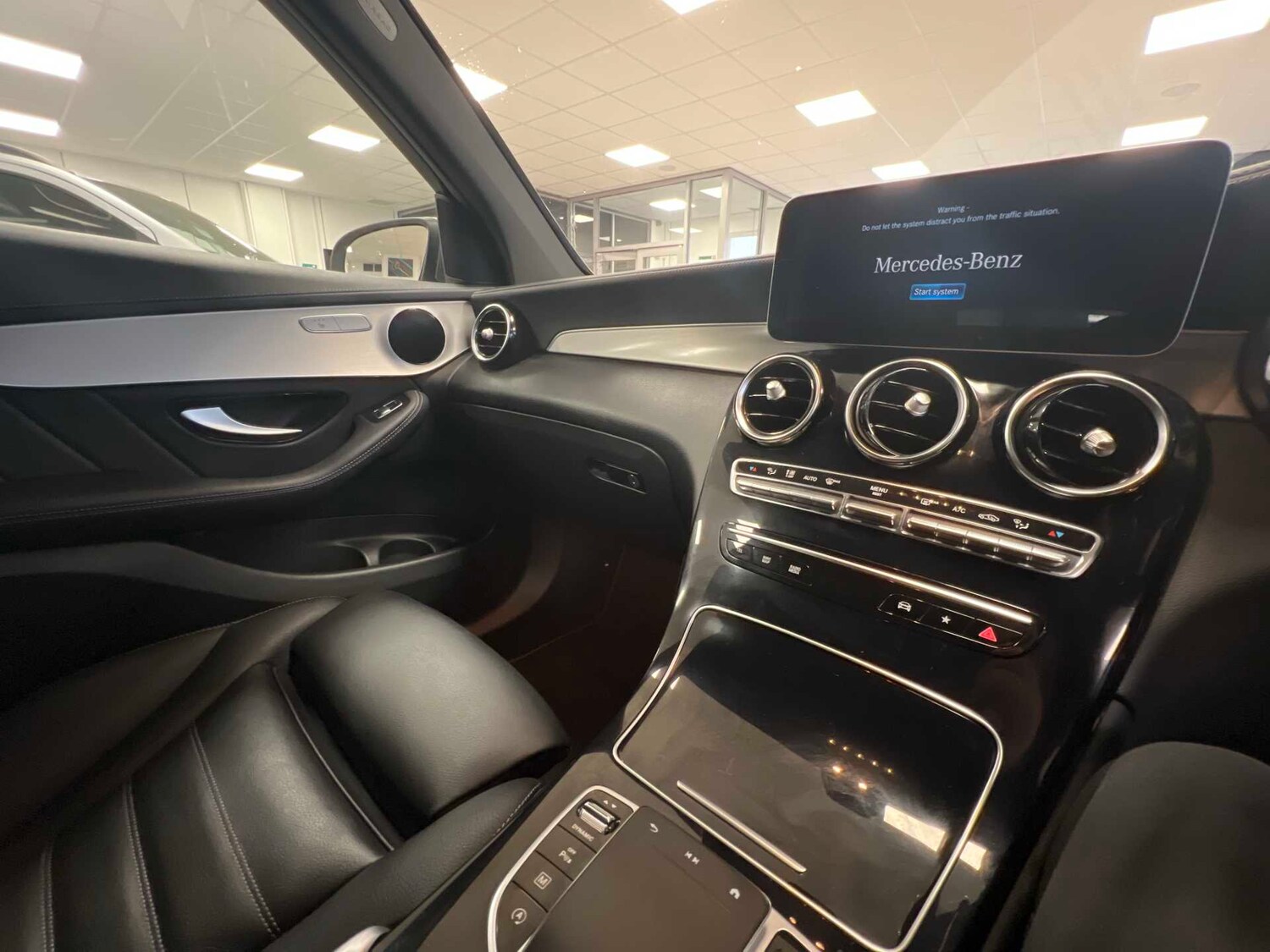 Used Mercedes-Benz GLC 2022 for sale - 77044127: Photo 20