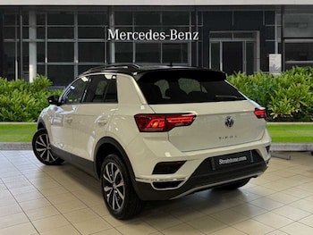 Used Volkswagen T-Roc 2019 for sale - 75581098: Photo