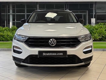 Used Volkswagen T-Roc 2019 for sale - 75581098: Photo