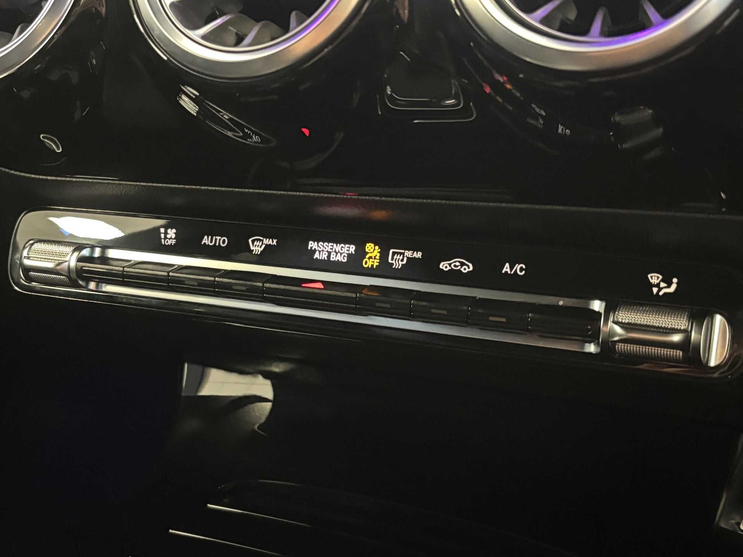 Used Mercedes-Benz CLA 2024 for sale - 75846304: Photo 19