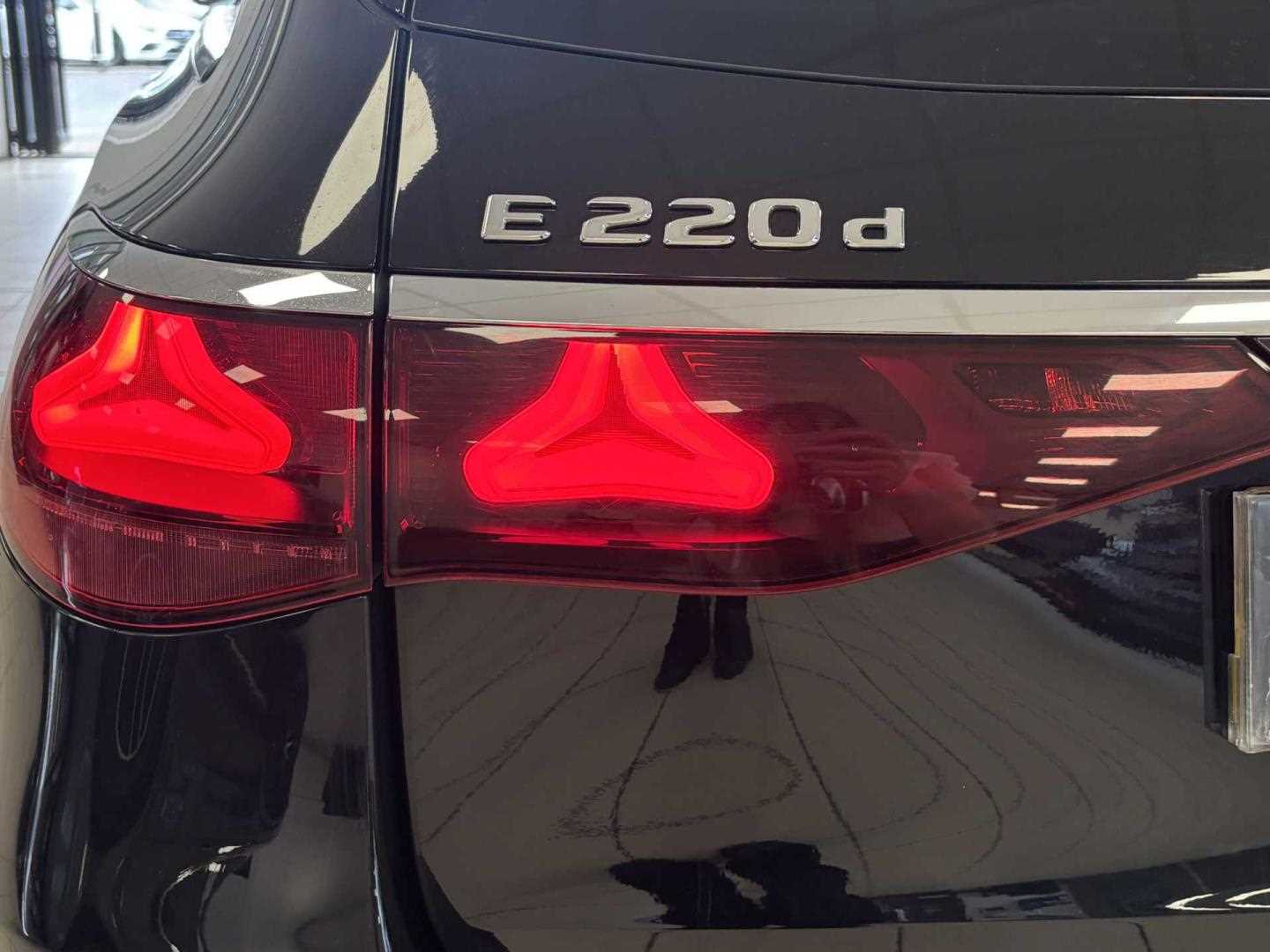 Used Mercedes-Benz E Class 2024 for sale - 75417909: Photo 34