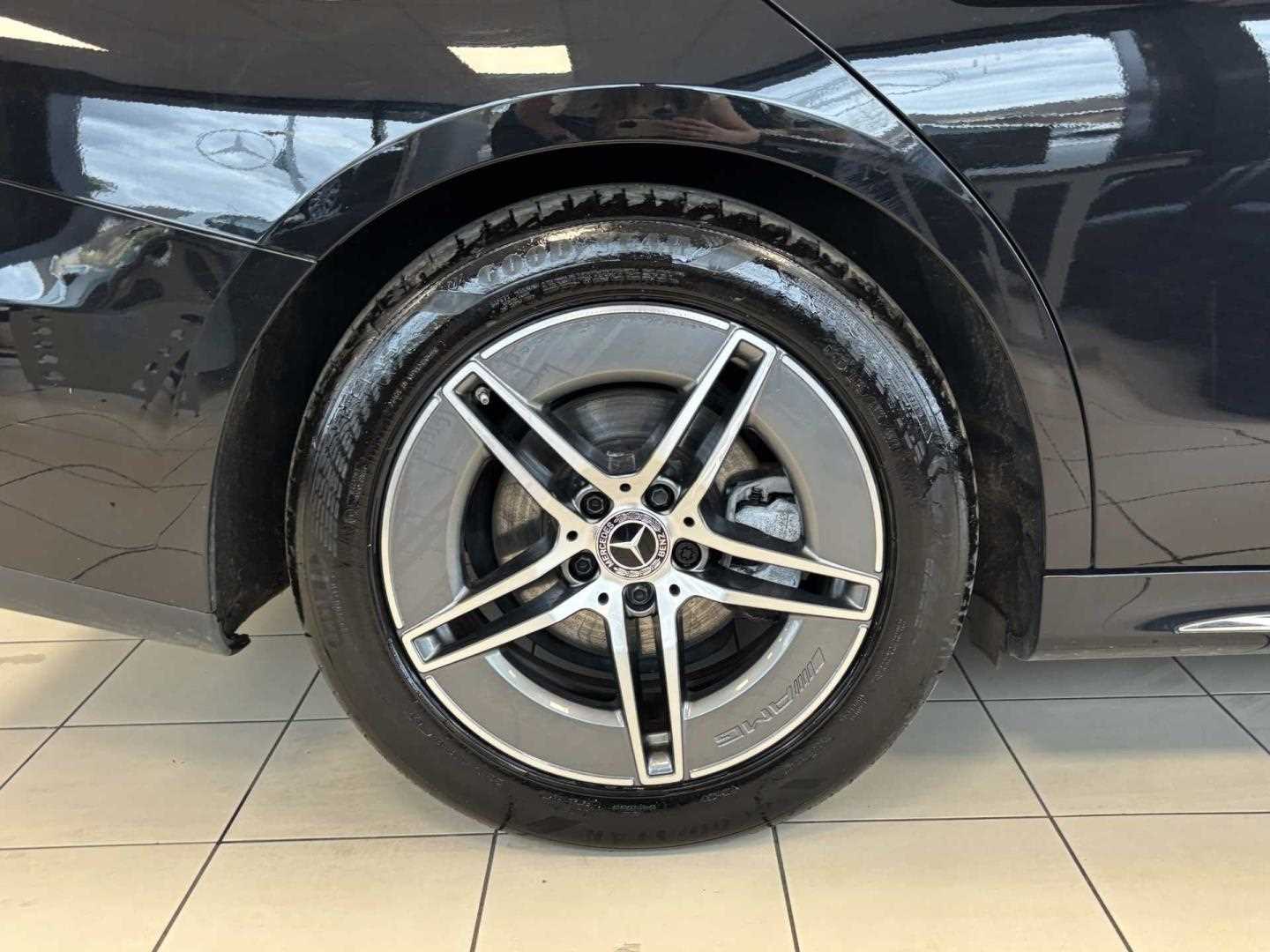 Used Mercedes-Benz E Class 2024 for sale - 75417909: Photo 8