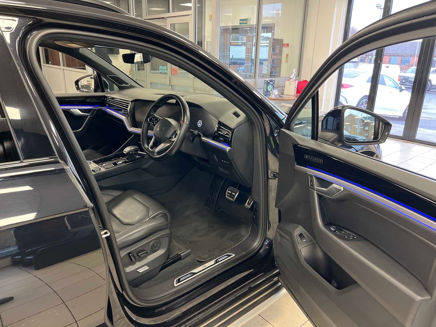 Used Volkswagen Touareg 2022 for sale - 76889810: Photo 10