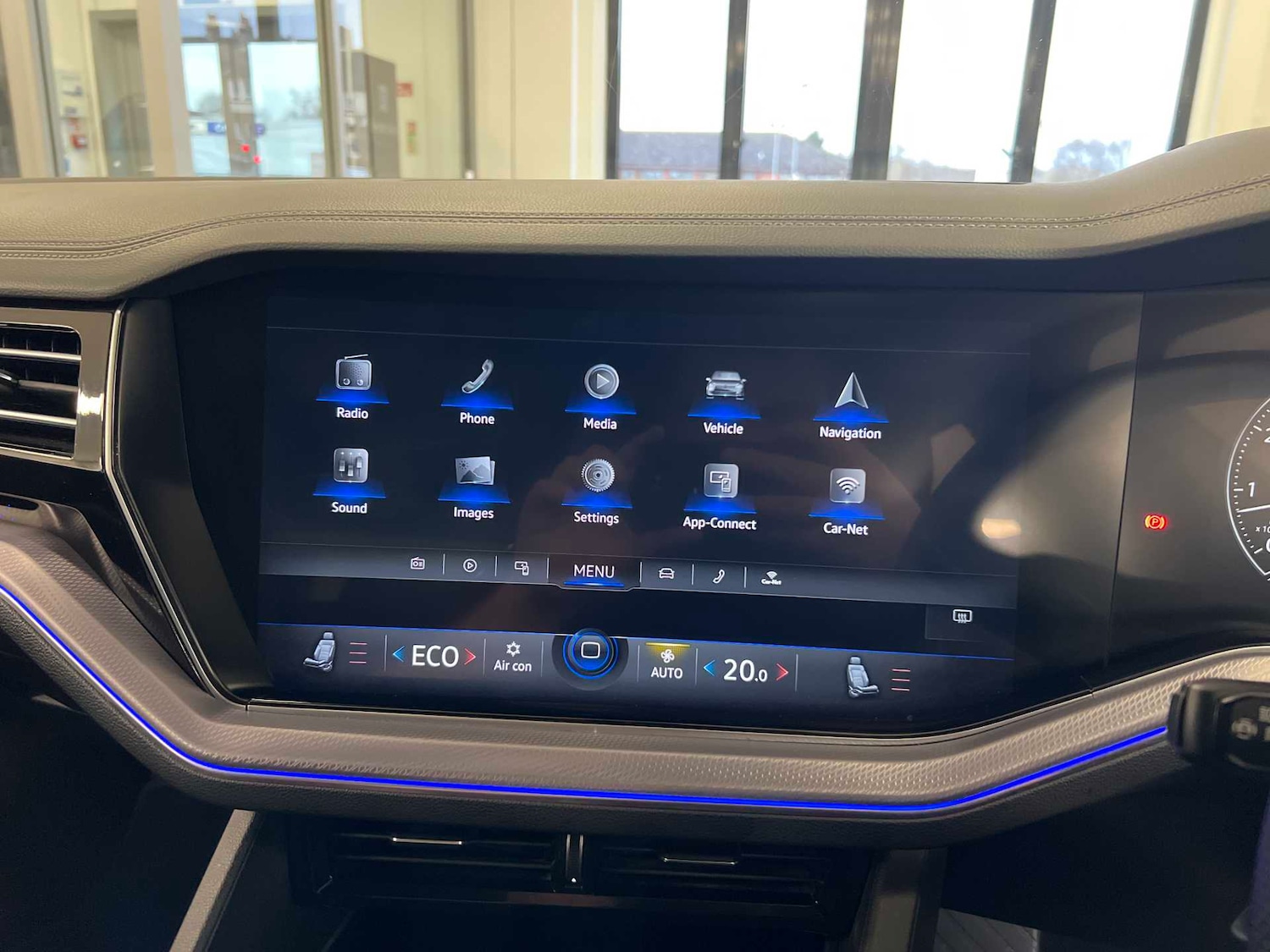 Used Volkswagen Touareg 2022 for sale - 76889810: Photo 17