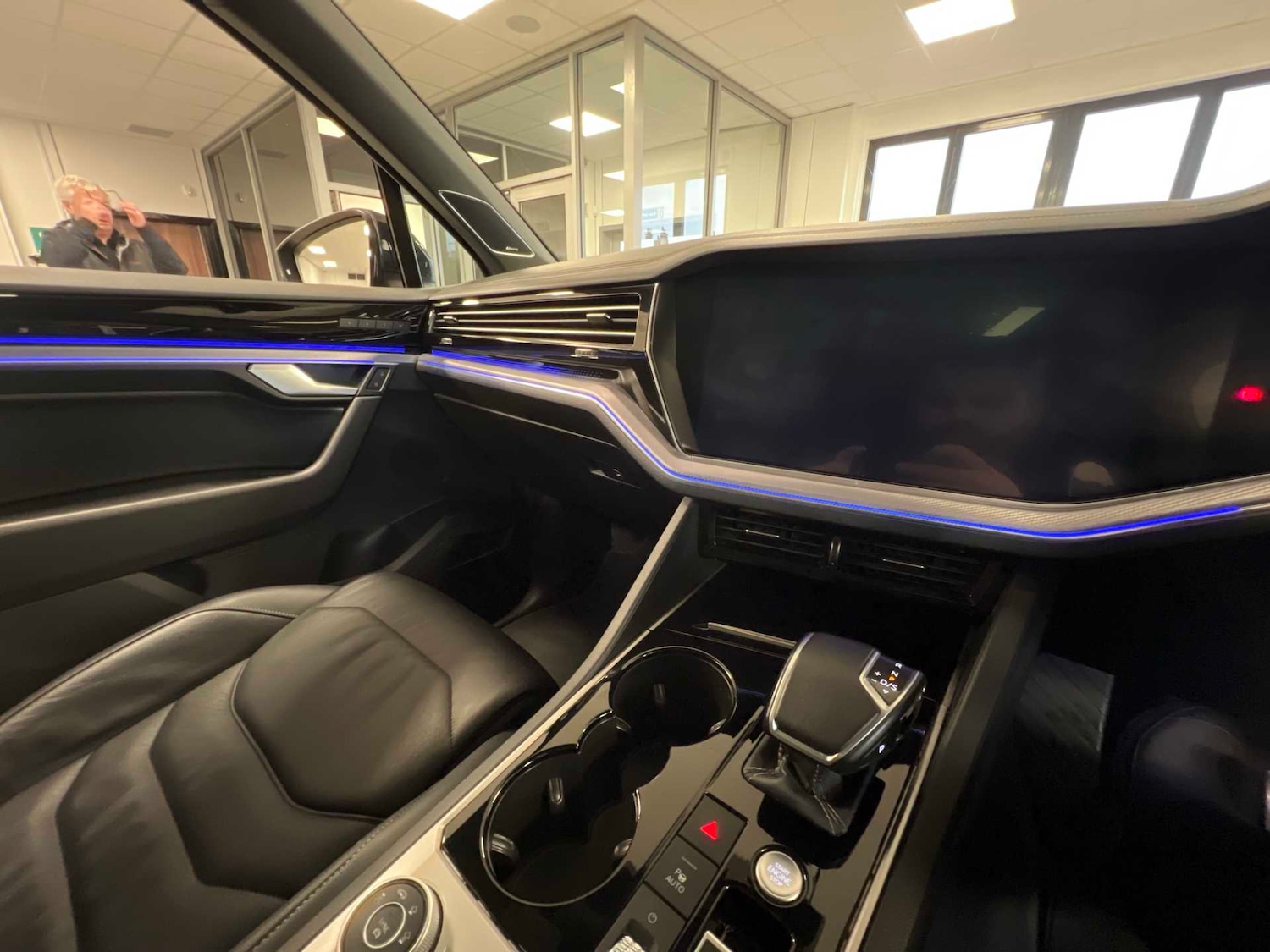 Used Volkswagen Touareg 2022 for sale - 76889810: Photo 23