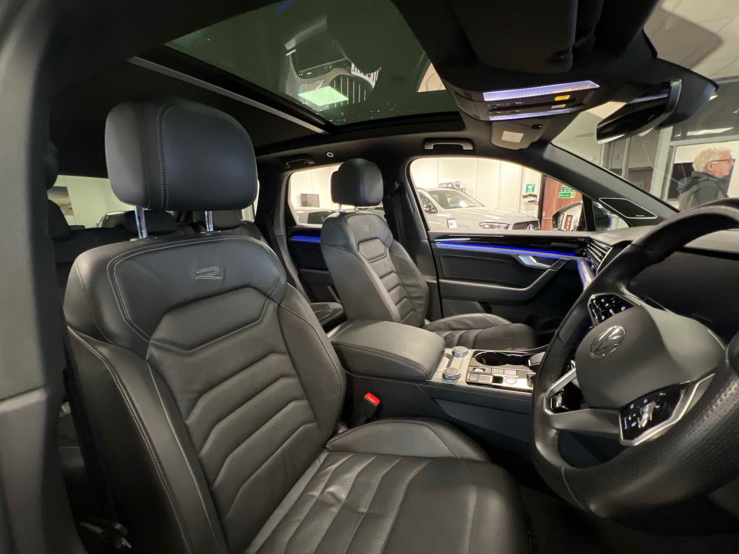 Used Volkswagen Touareg 2022 for sale - 76889810: Photo 25