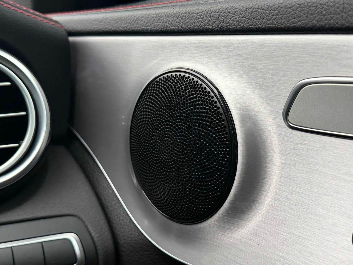 Used Mercedes-Benz C Class 2018 for sale - 76827541: Photo 32