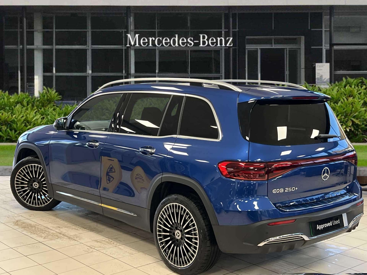 Used Mercedes-Benz EQB 2024 for sale - 76718194: Photo 2