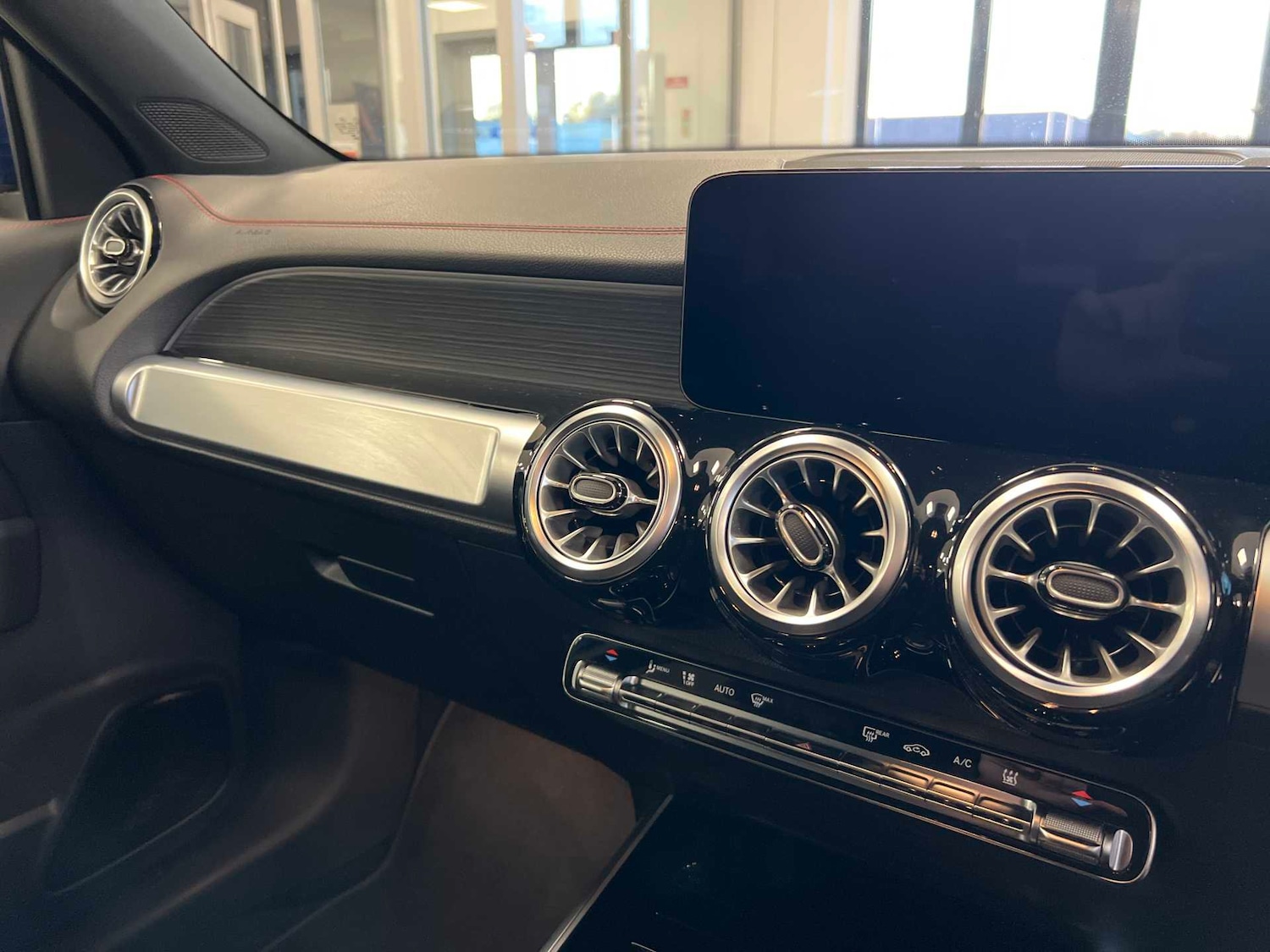 Used Mercedes-Benz EQB 2024 for sale - 76718194: Photo 22