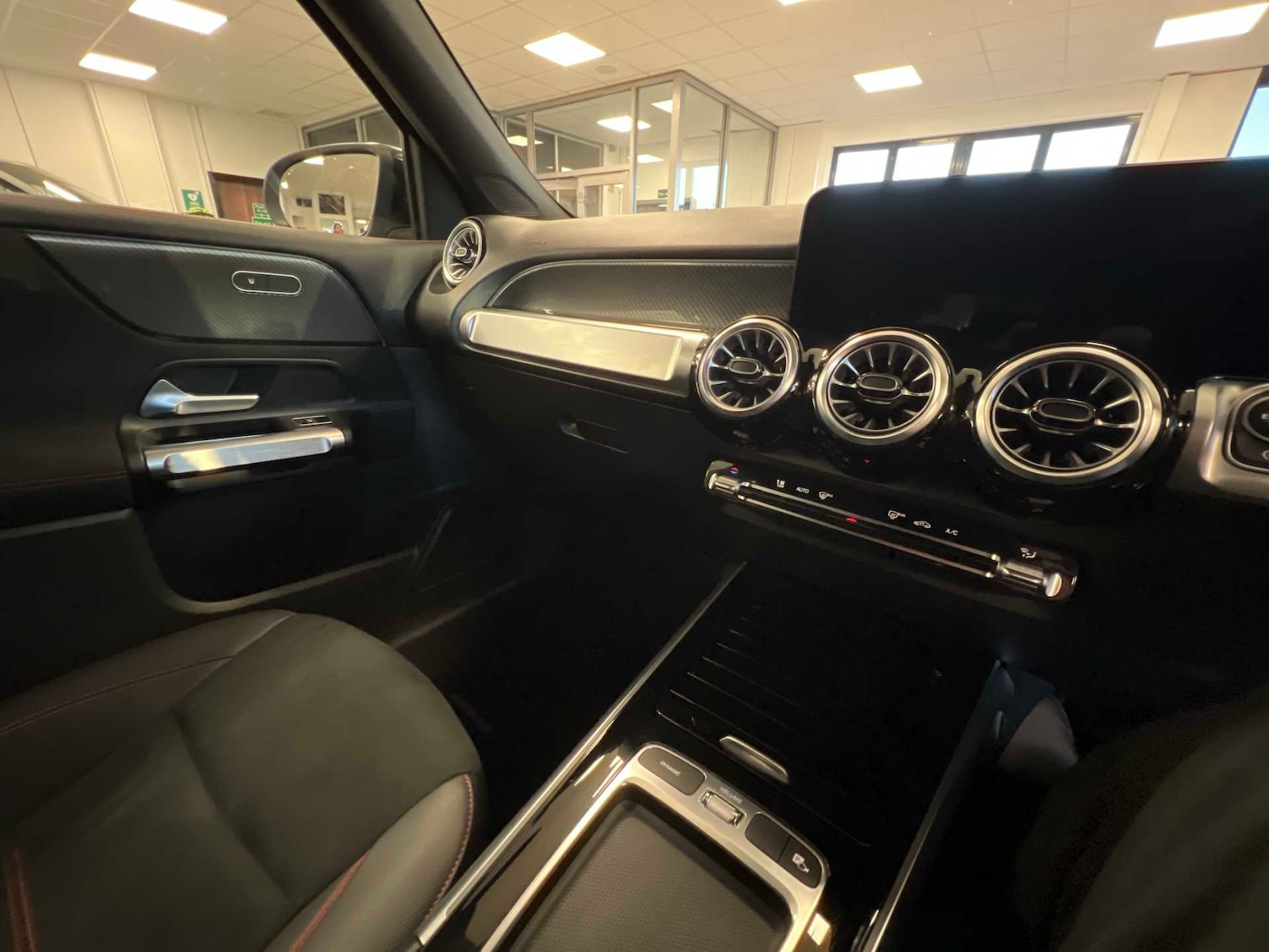 Used Mercedes-Benz GLB 2024 for sale - 76967825: Photo 22