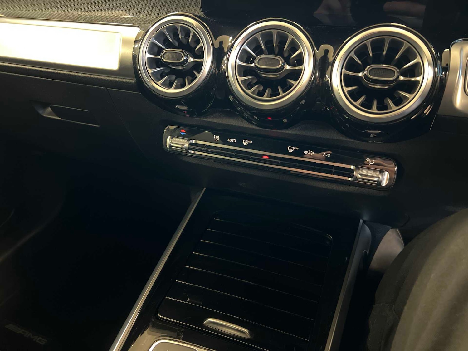 Used Mercedes-Benz GLB 2024 for sale - 76967825: Photo 23