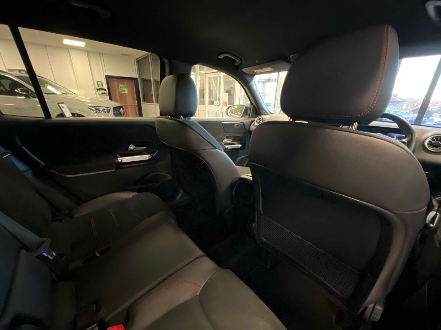 Used Mercedes-Benz GLB 2024 for sale - 76967825: Photo 35