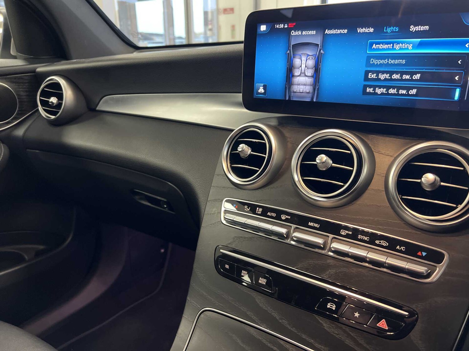 Used Mercedes-Benz GLC 2019 for sale - 76192038: Photo 28