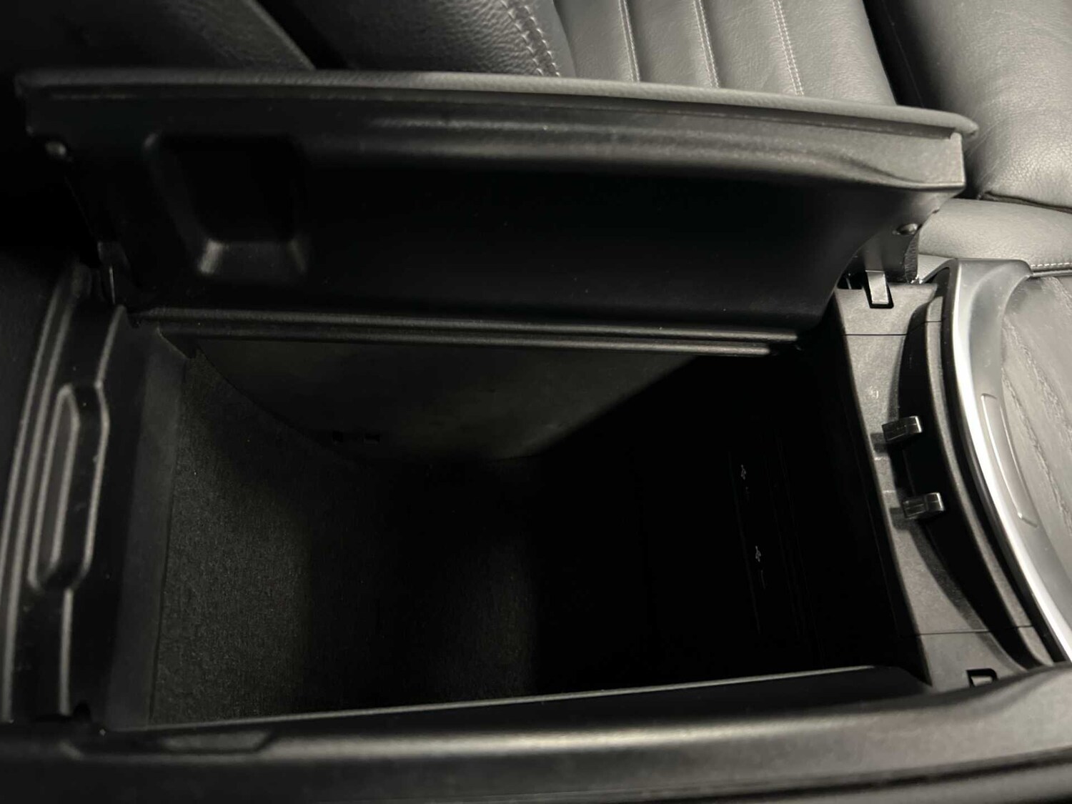 Used Mercedes-Benz GLC 2019 for sale - 76192038: Photo 32