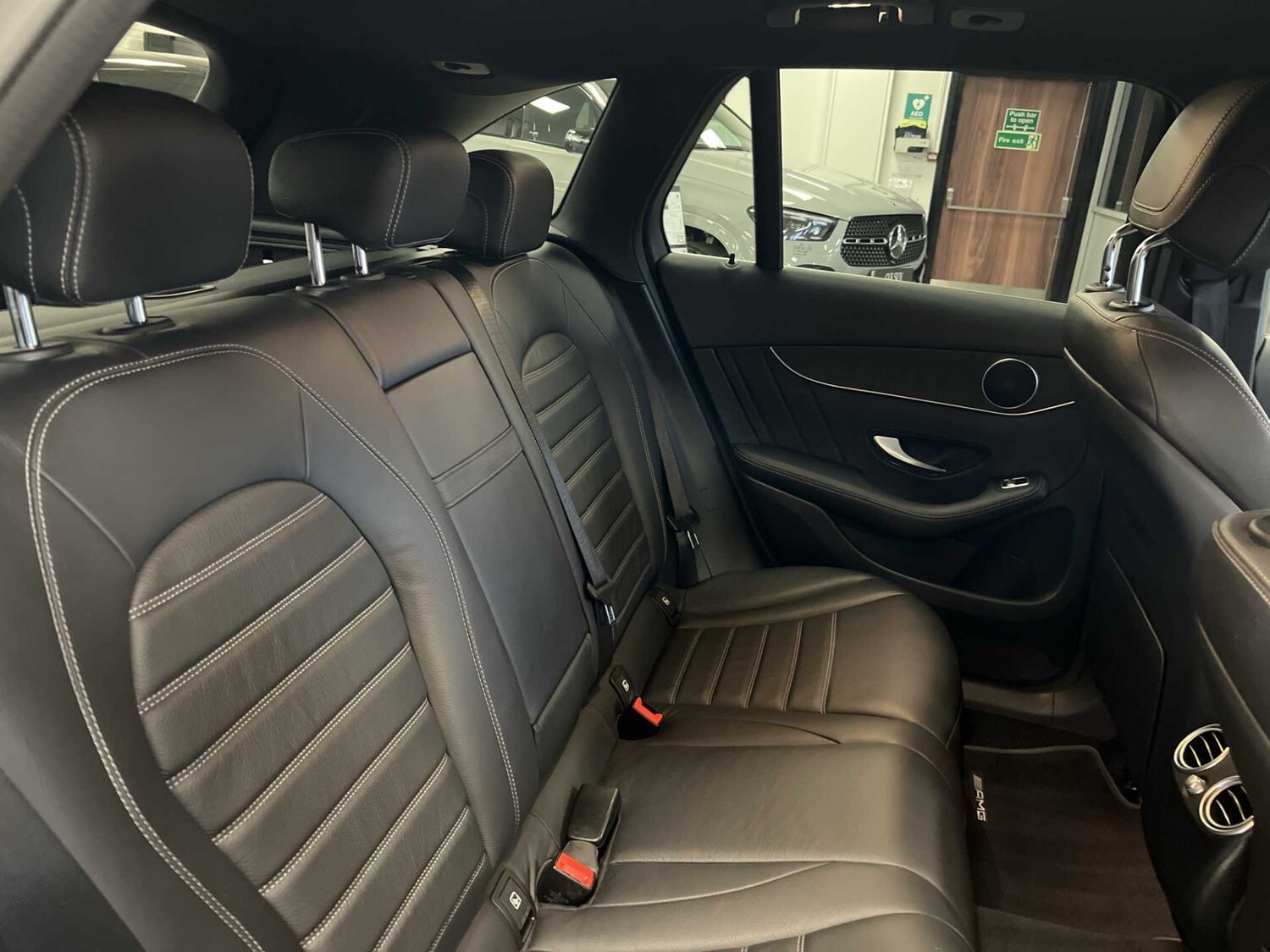 Used Mercedes-Benz GLC 2019 for sale - 76192038: Photo 35