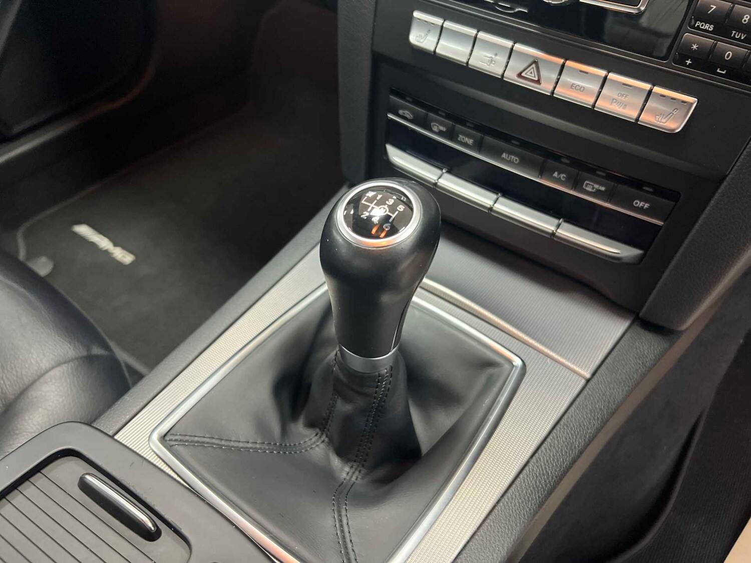 Used Mercedes-Benz E Class 2014 for sale - 77995906: Photo 15