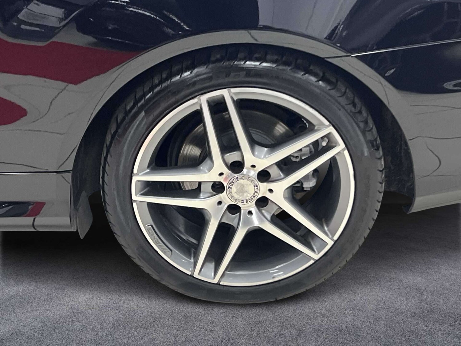 Used Mercedes-Benz E Class 2014 for sale - 77995906: Photo 8