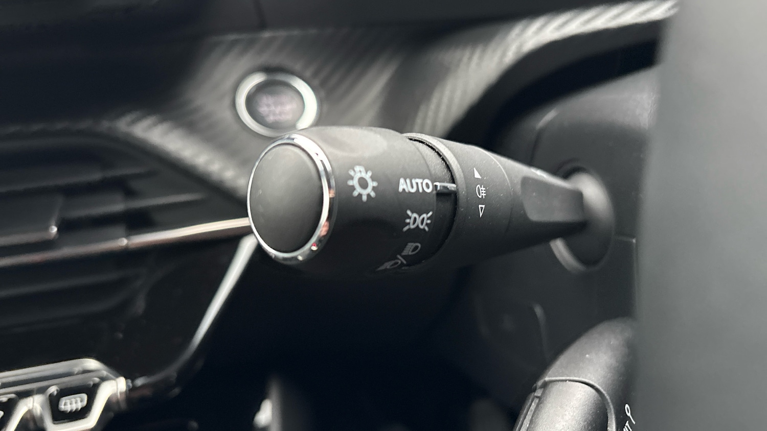 Used Peugeot 208 2021 for sale - 77206901: Photo 32