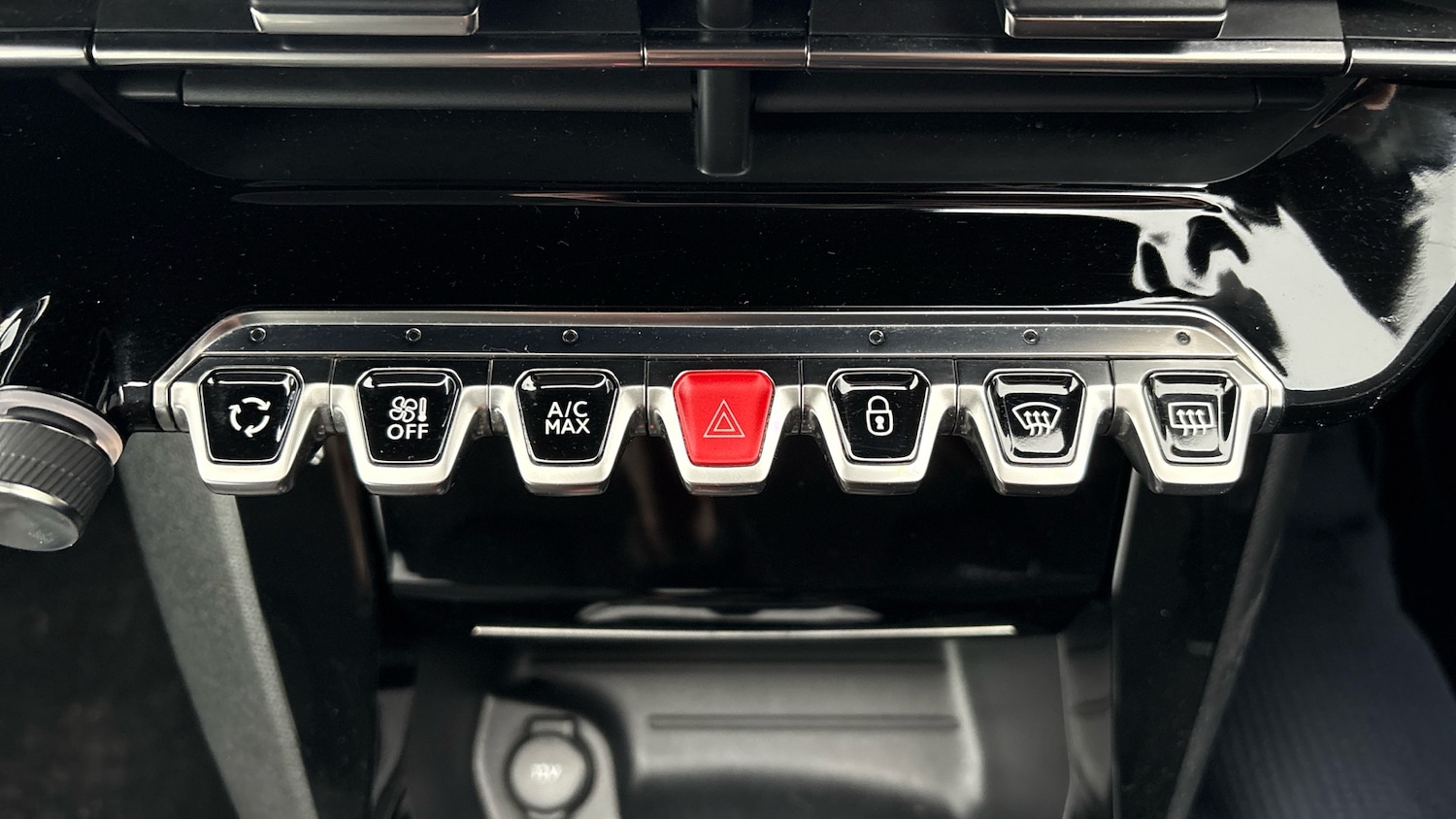 Used Peugeot 208 2021 for sale - 77206901: Photo 35